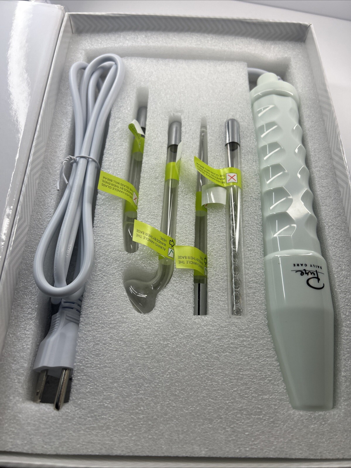 NuDerma Portable Handheld Skin Therapy Wand Machine w/Neon – Anti-Aging NEW