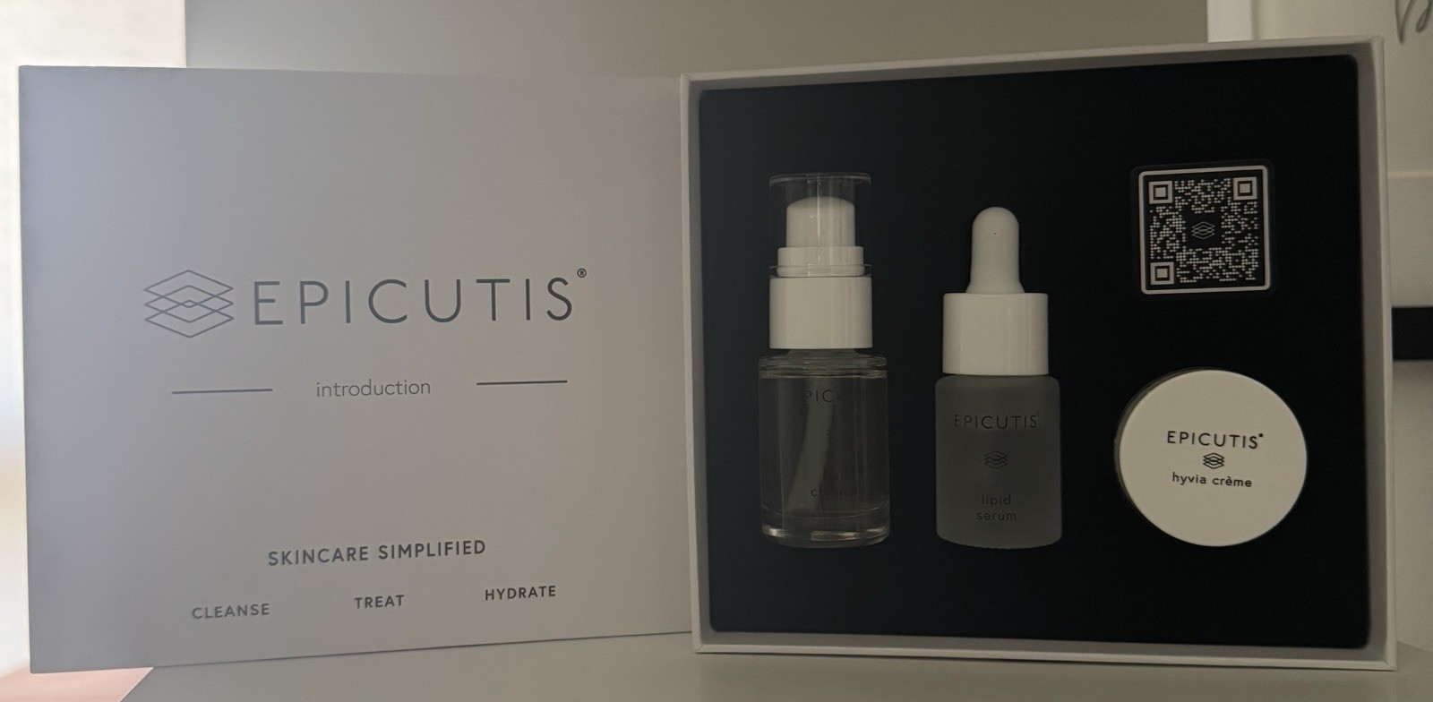 Epicutis Luxury Skin Set EXP. 2028 LIPID SERUM HYVIA CREME oil cleanser. Intro