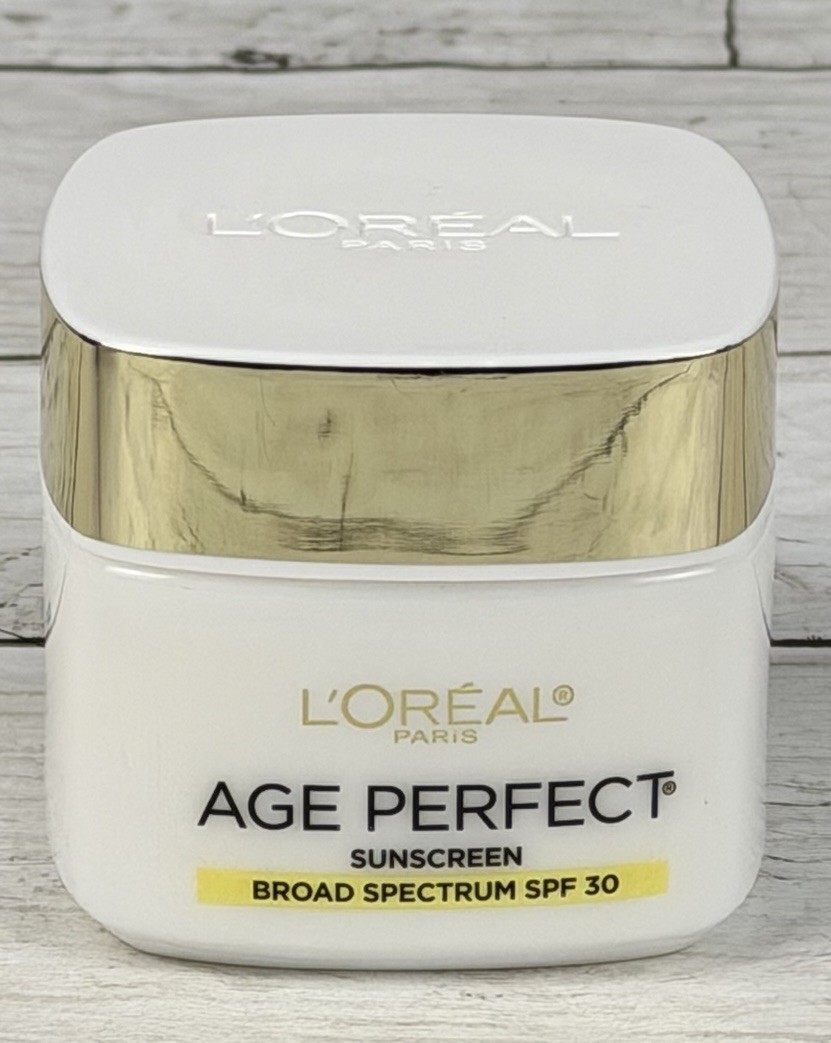 L’Oreal Paris Age Perfect Anti-Sagging SPF 30 Day Moisturizer 2.55oz Exp 9/27