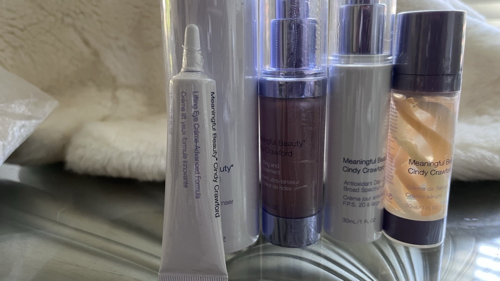 Meaningful Beauty 5 Piece Set Cleanser, Serum, Day Creme, Eye, Filling Treatment