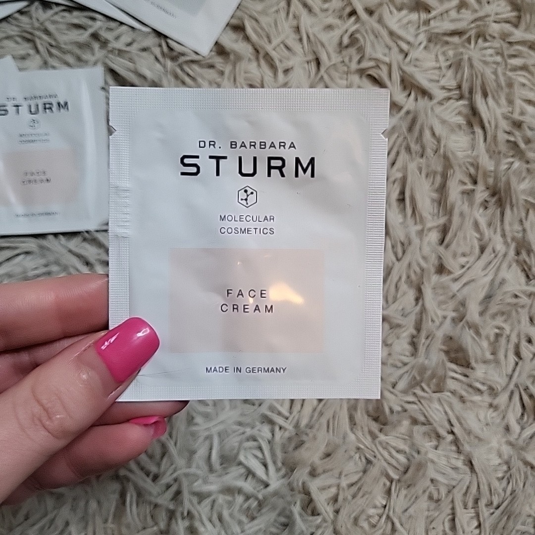 Dr Barbara Sturm Packet Bundle Travel Trial Face Cream Anti-Pollution Drops Body