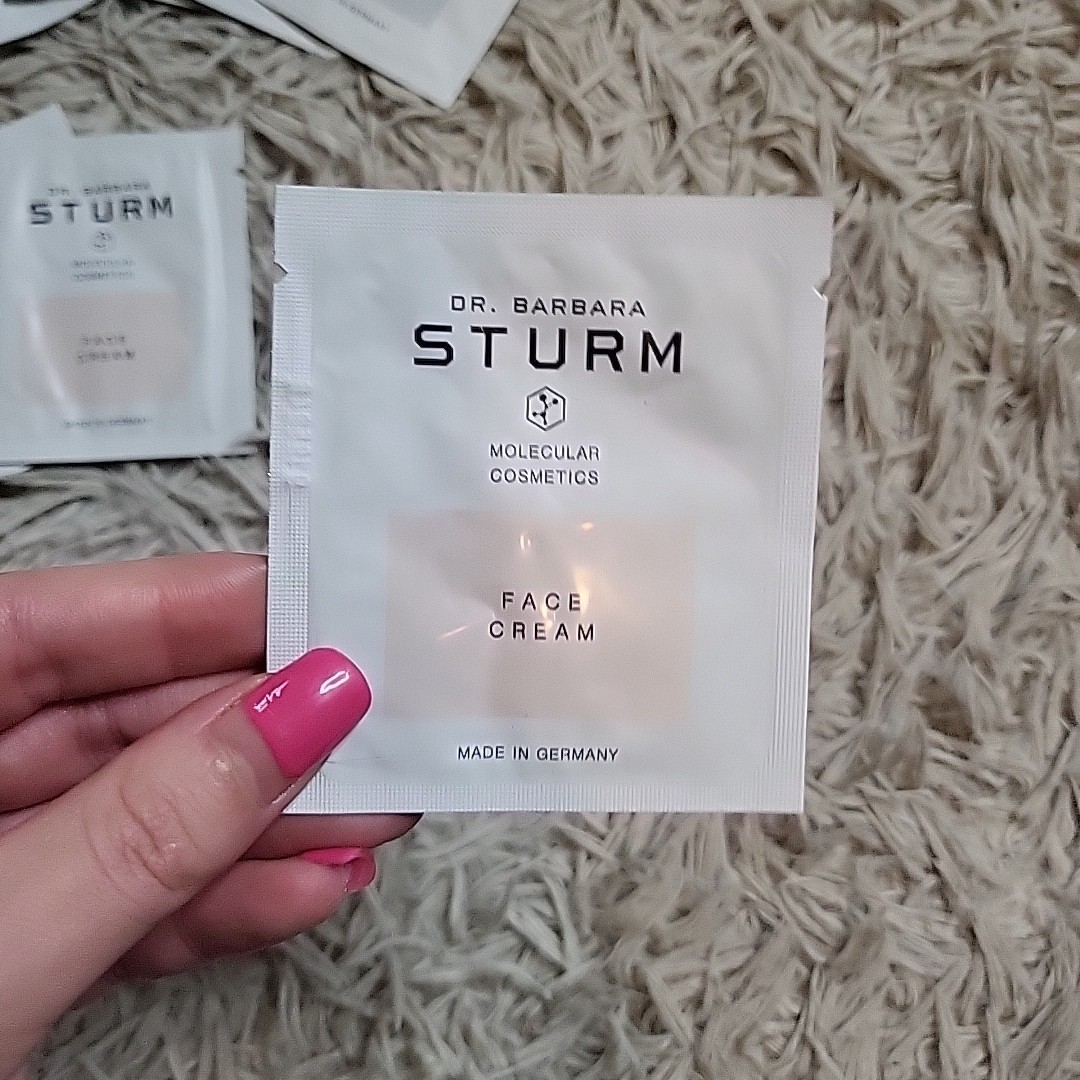 Dr Barbara Sturm Packet Bundle Travel Trial Face Cream Anti-Pollution Drops Body