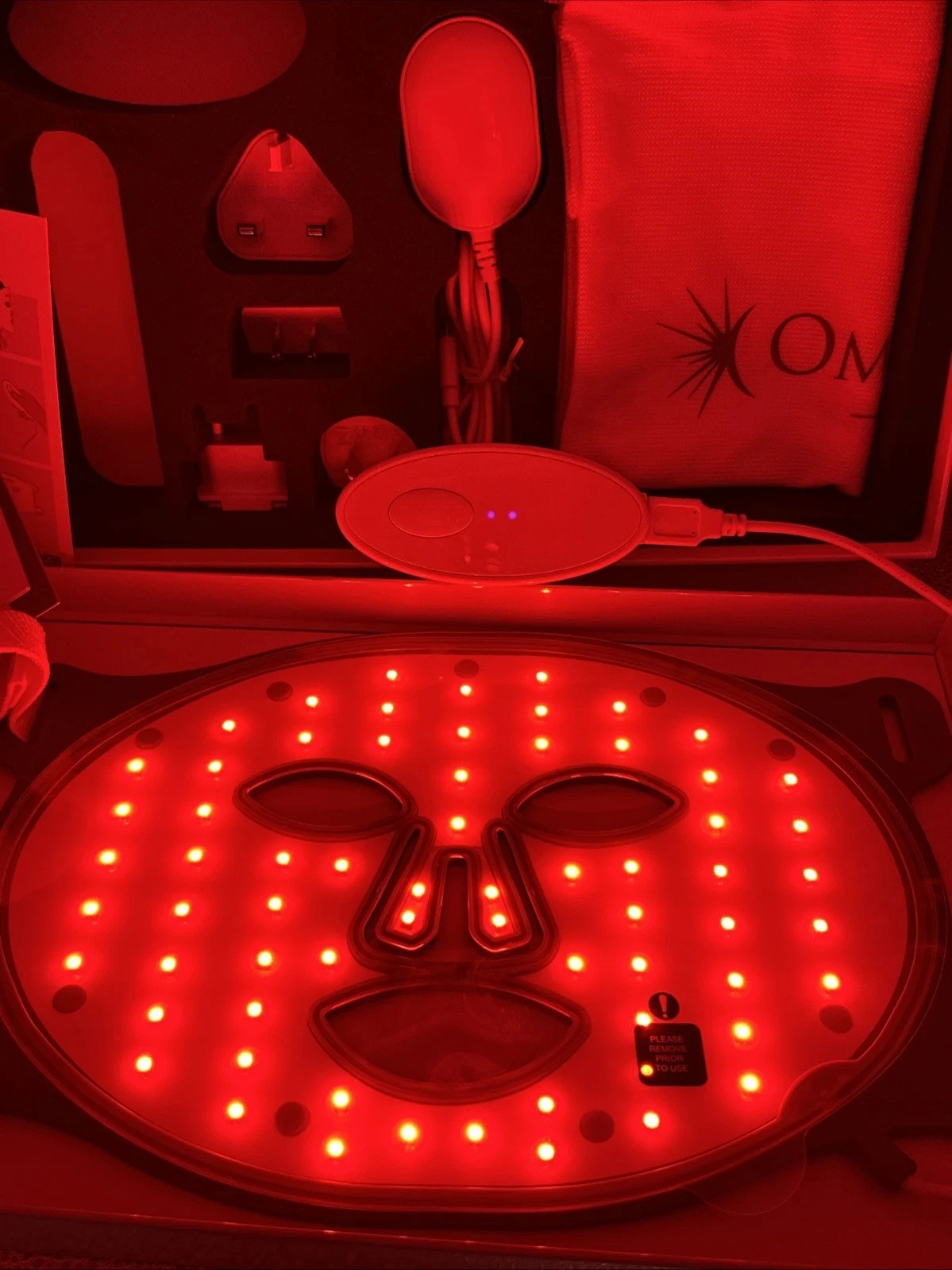 Omnilux Mens LED Mask Therapy Device Reduce Lines Wrinkles-full Original Kit