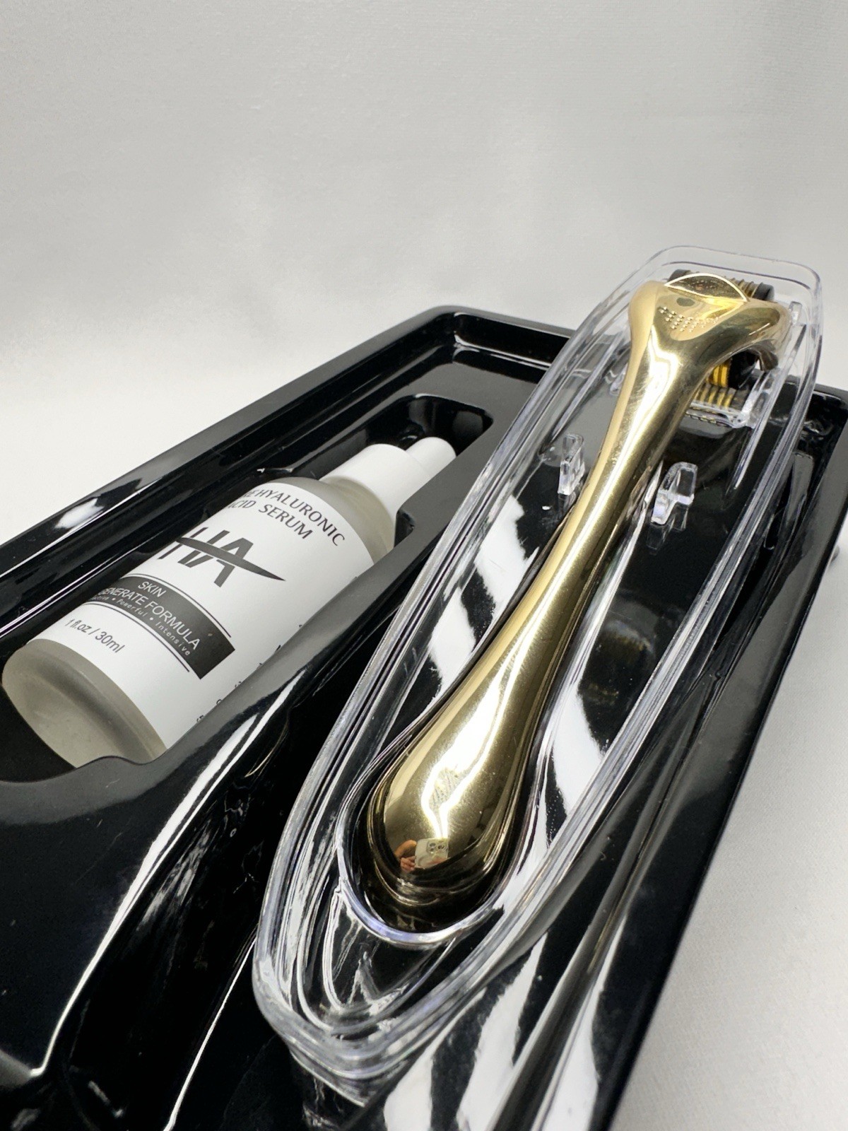 Facial Massager Rollers with Storage Case Roller Skin Care Instrument for Face