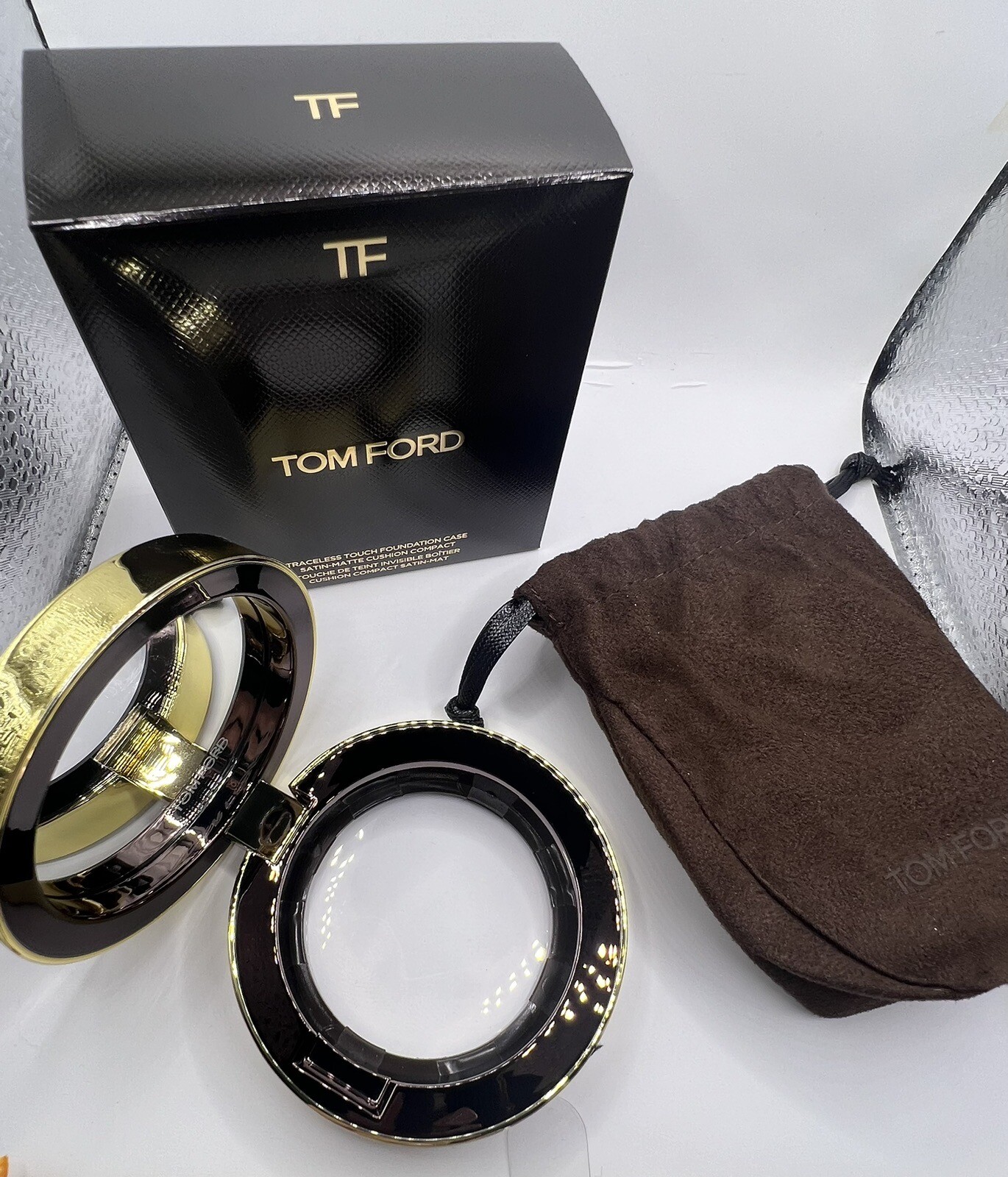 Tom Ford TRACELESS TOUCH FOUNDATION CASE ONLY New in Box