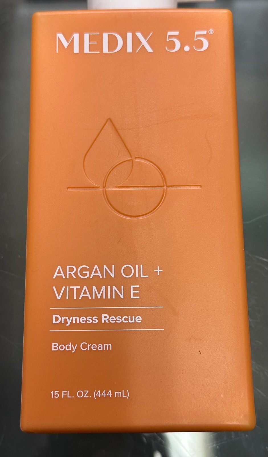 MEDIX 5.5 ~ ARGAN OIL + VITAMIN E Dryness Rescue BODY CREAM 444ml