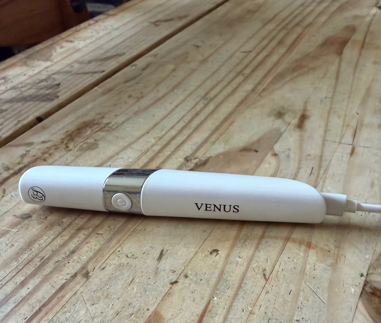 EvenSkyn VENUS Anti-Aging Device, Thermal Heating, LED Light Therapy, Massage,
