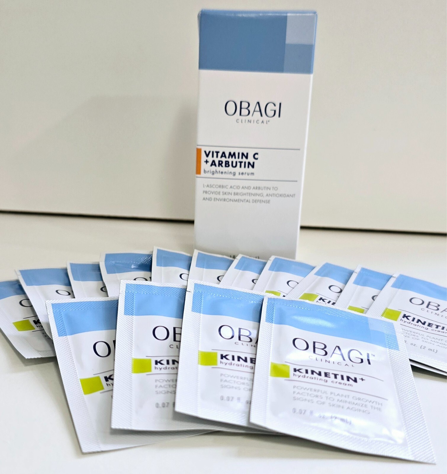OBAGI CLINCAL ARBUTIN SERUM 1 fl.oz PLUS 15 samples x 2ml each
