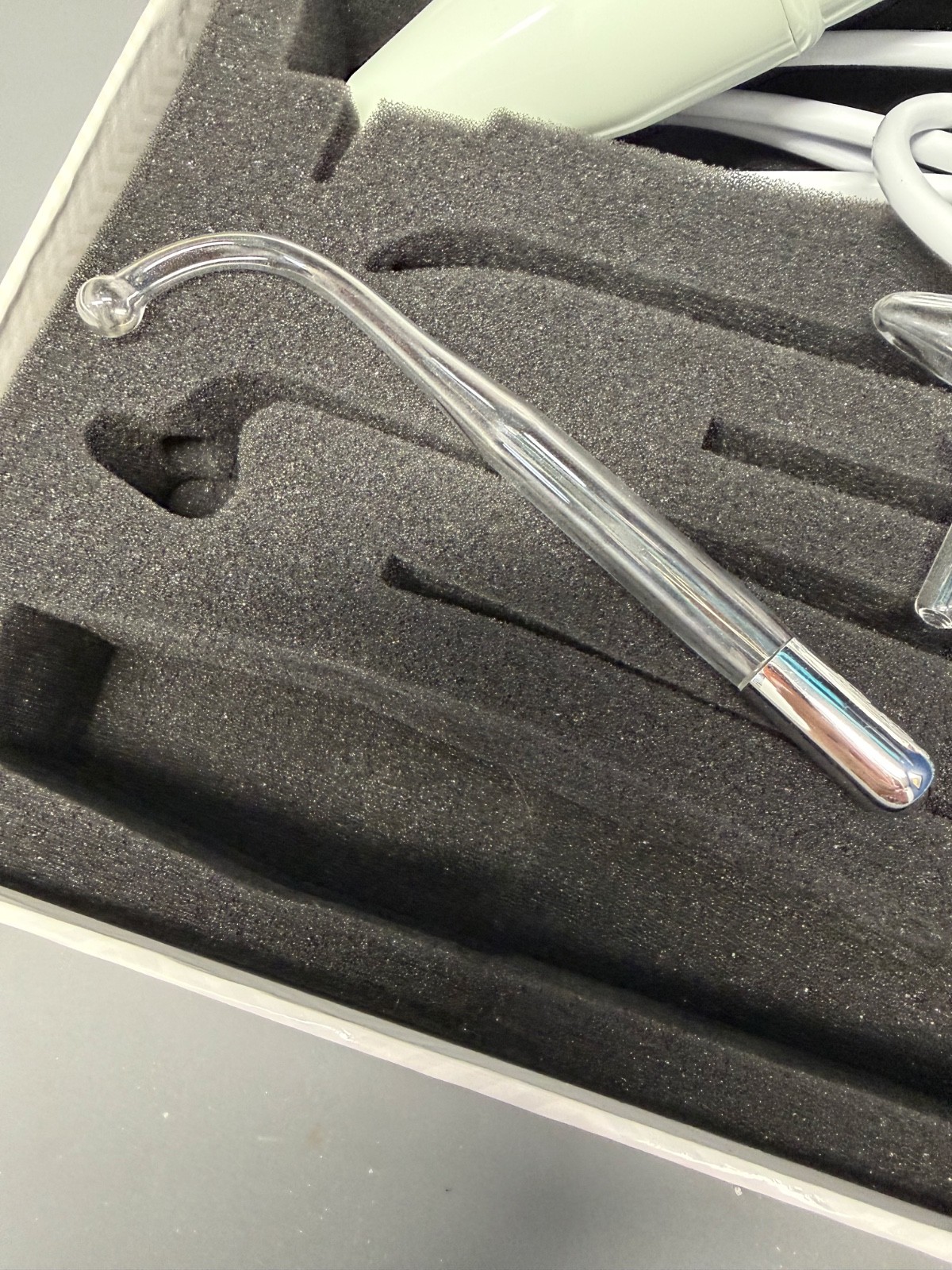 Skin Therapy Wand Machine Neon Anti Aging.Pure Daily Care NuDerma Handheld
