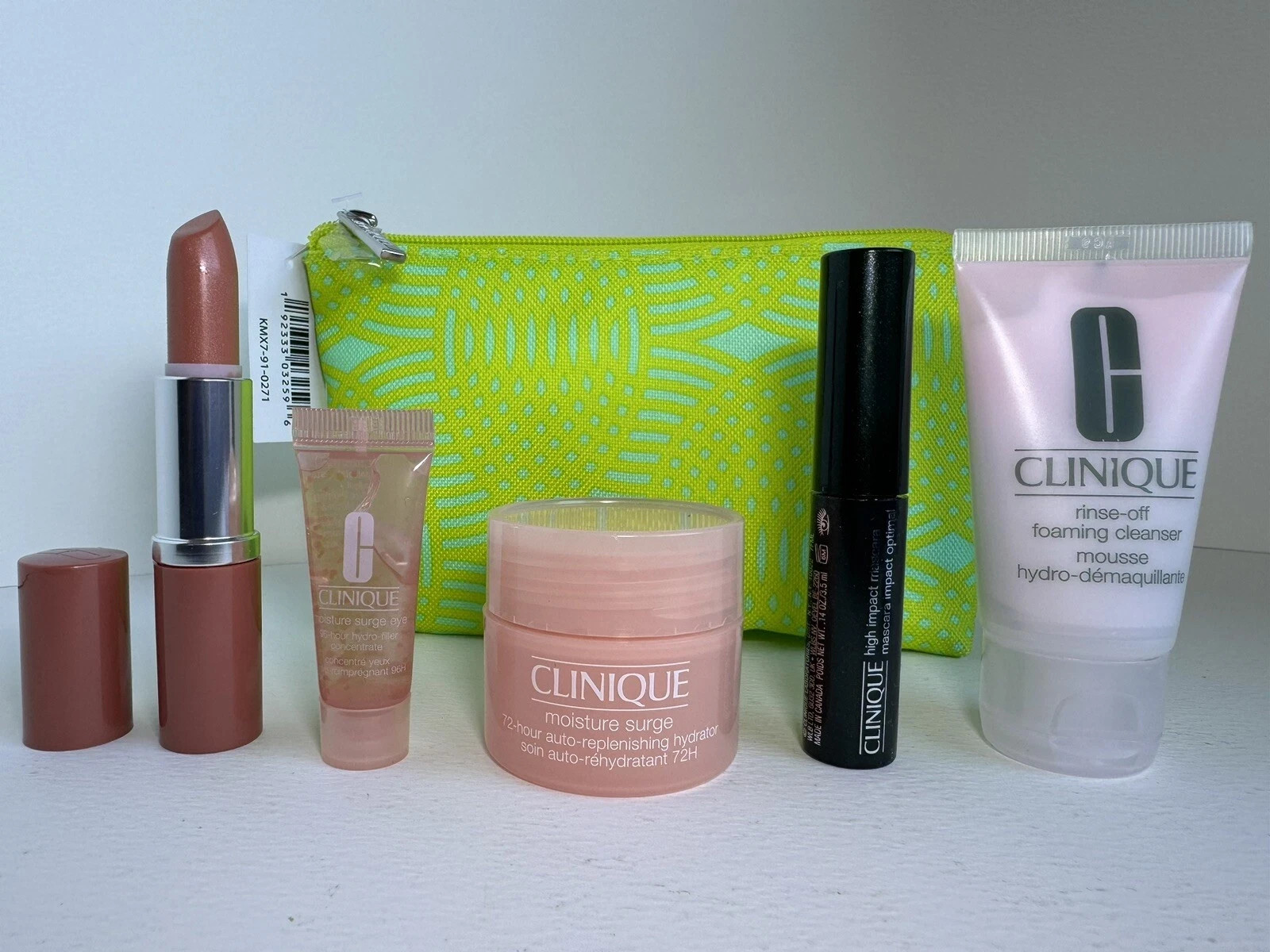 Clinique Skincare Makeup Travel Gift Set with bag NEW