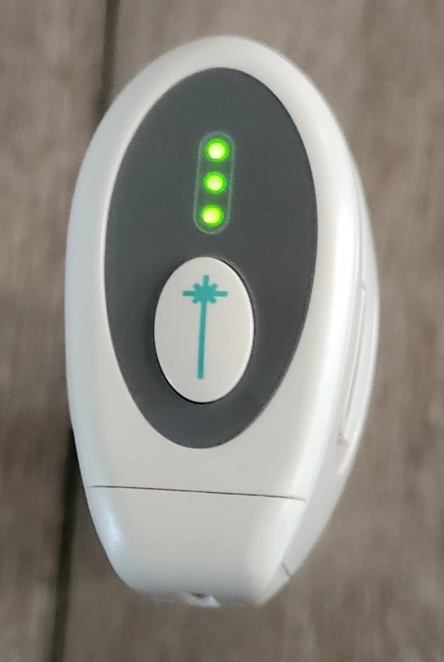 NEW Authentic Tria Age Defying / Smooth Beauty Laser, FDA cleared
