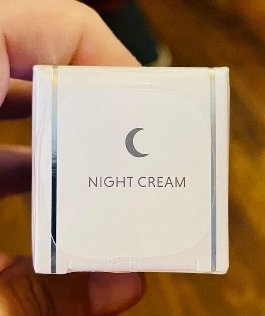 Neora Age IQ Night Cream – 1 fl oz / 30 ml (New in Box)