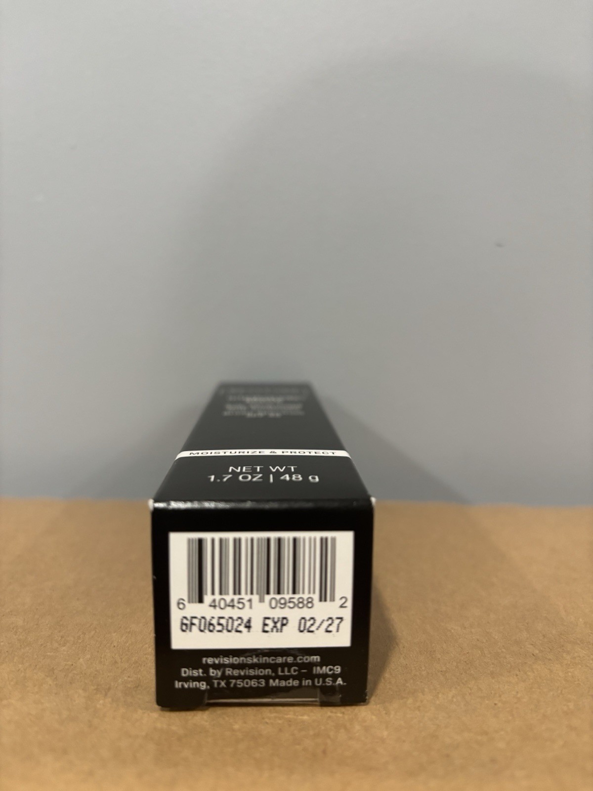 Sealed – Revision Intellishade Matte 1.7 oz48 g. Sun Protection – Exp 02/27