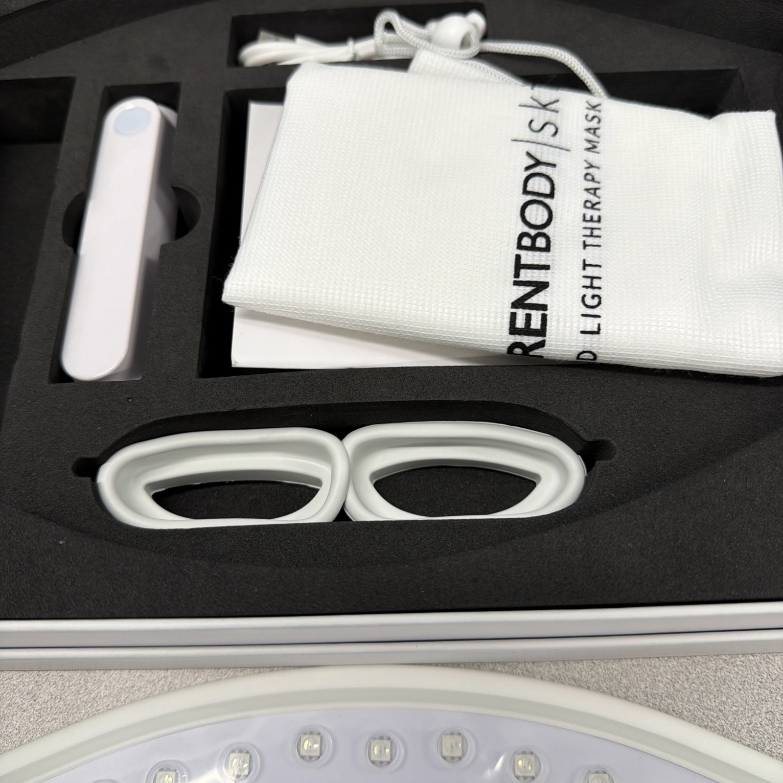 CurrentBody Skin LED Light Therapy Mask