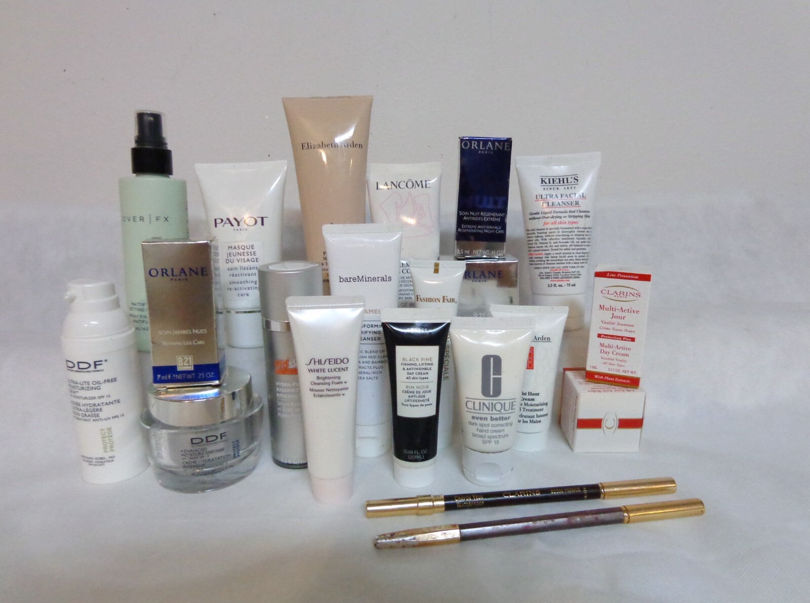 Lot of 100~MIXED MAKEUP-SKINCARE-BODYCARE-FULL SIZE- DELUXE-TRAVEL SZ SAMPLES
