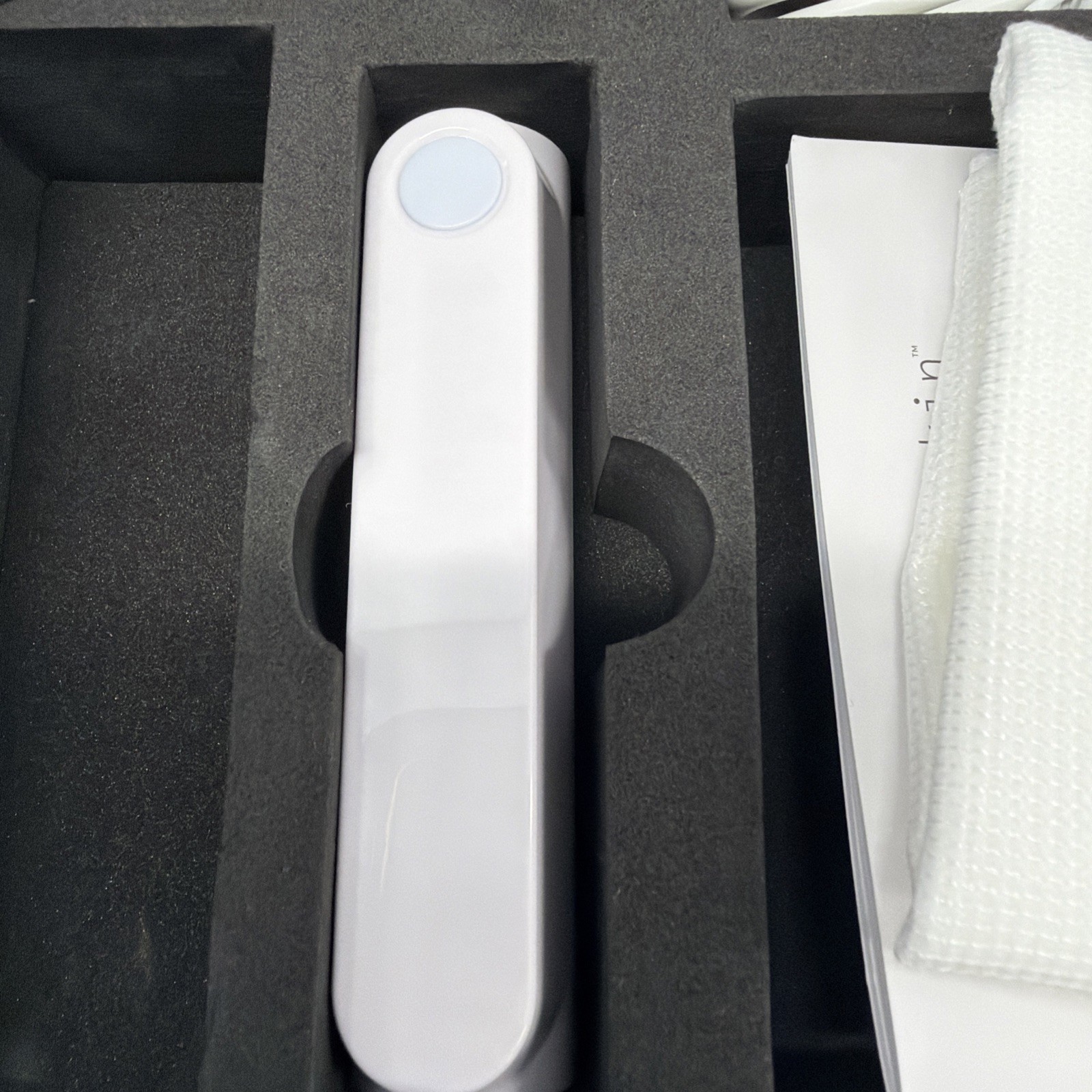 CurrentBody Skin LED Light Therapy Mask