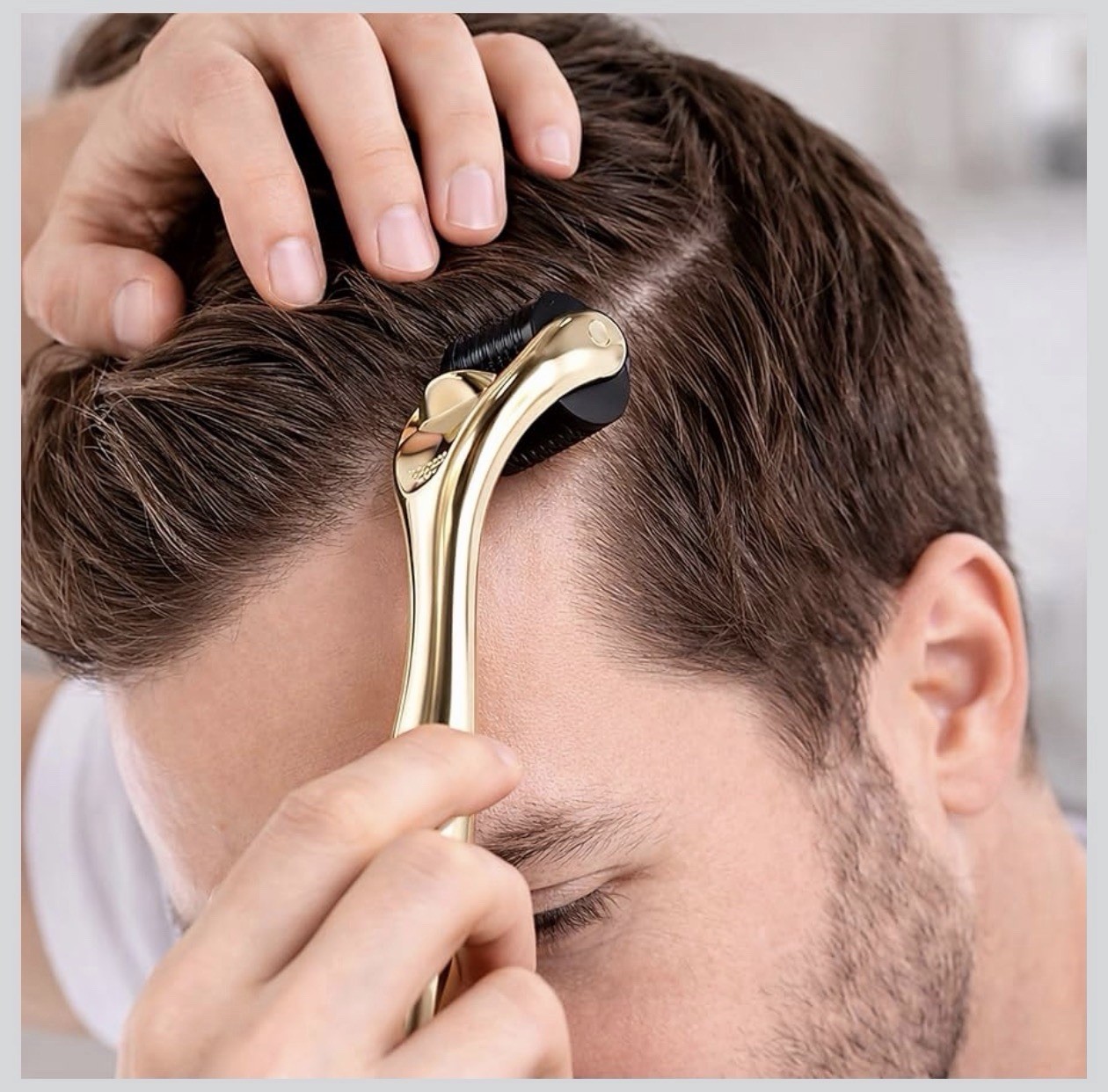 Derma Roller 0.25mm with 540 Titanium Microneedle Roller for Women & Men – Gold