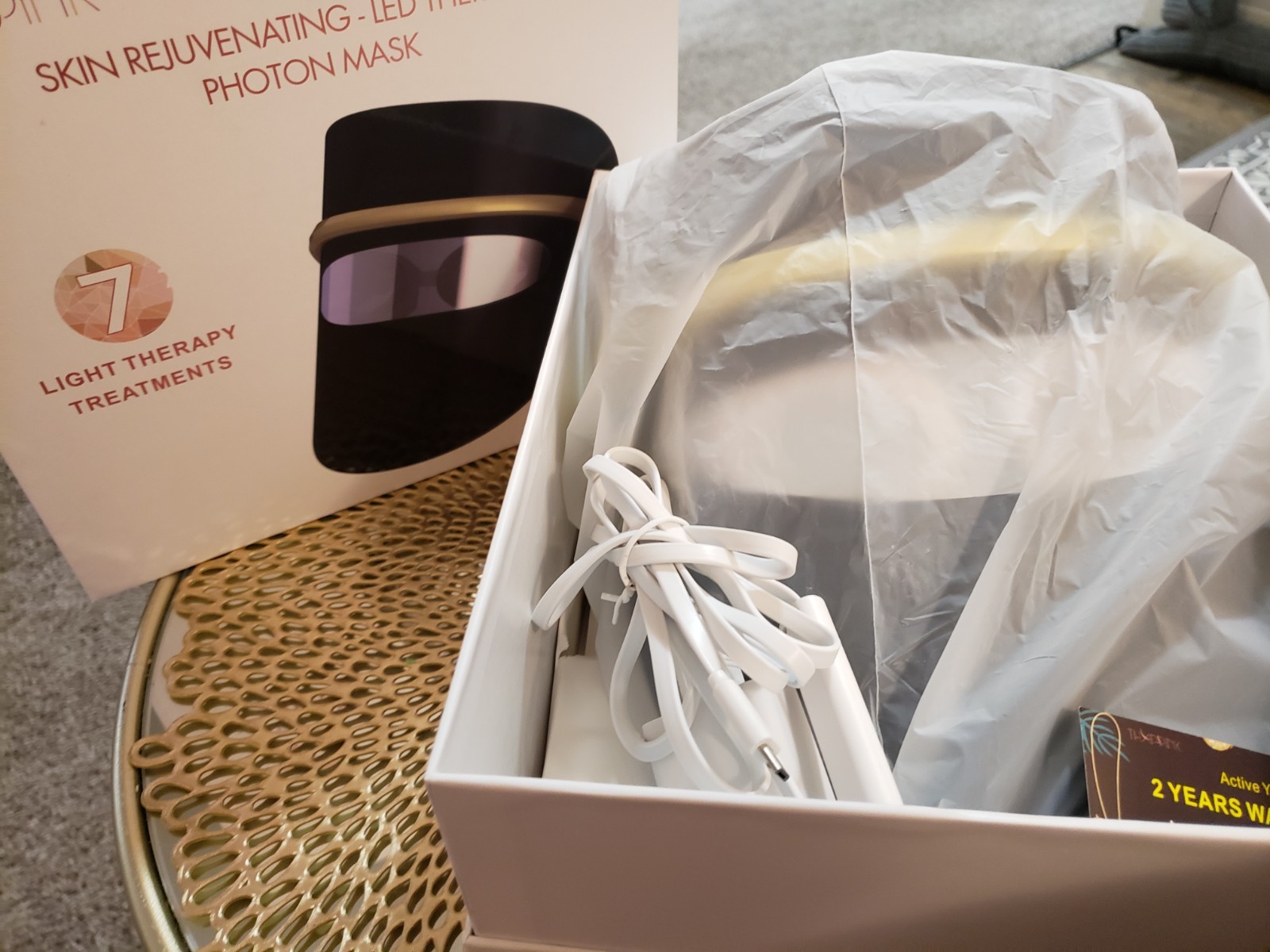Thappink Skin Care Beauty Mask LED Photon System Light Therapy Mask -Open Box