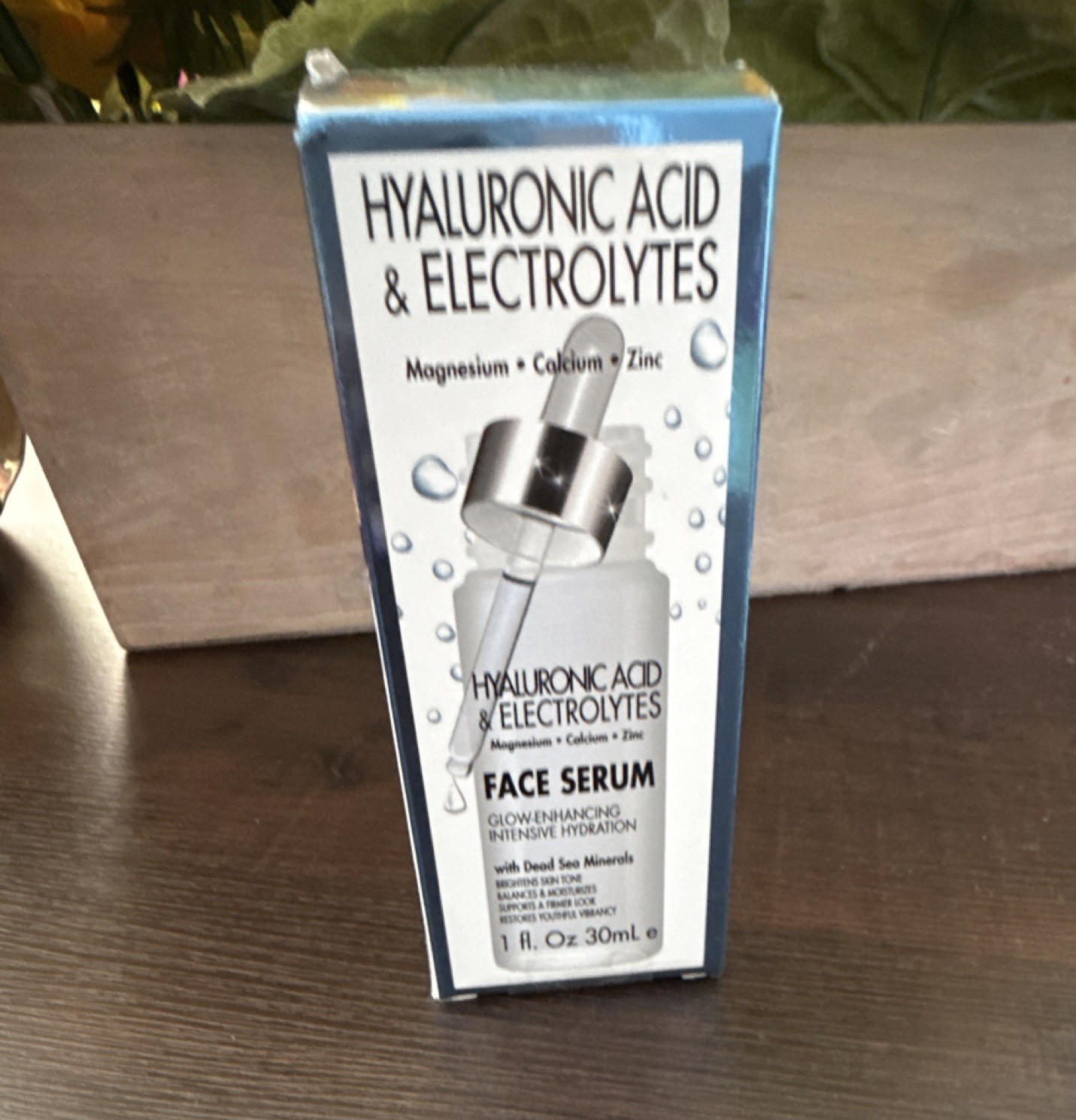 Hyaluronic Acid Magnesium Calcium Zinc Hydrating Face Serum 1 fl oz