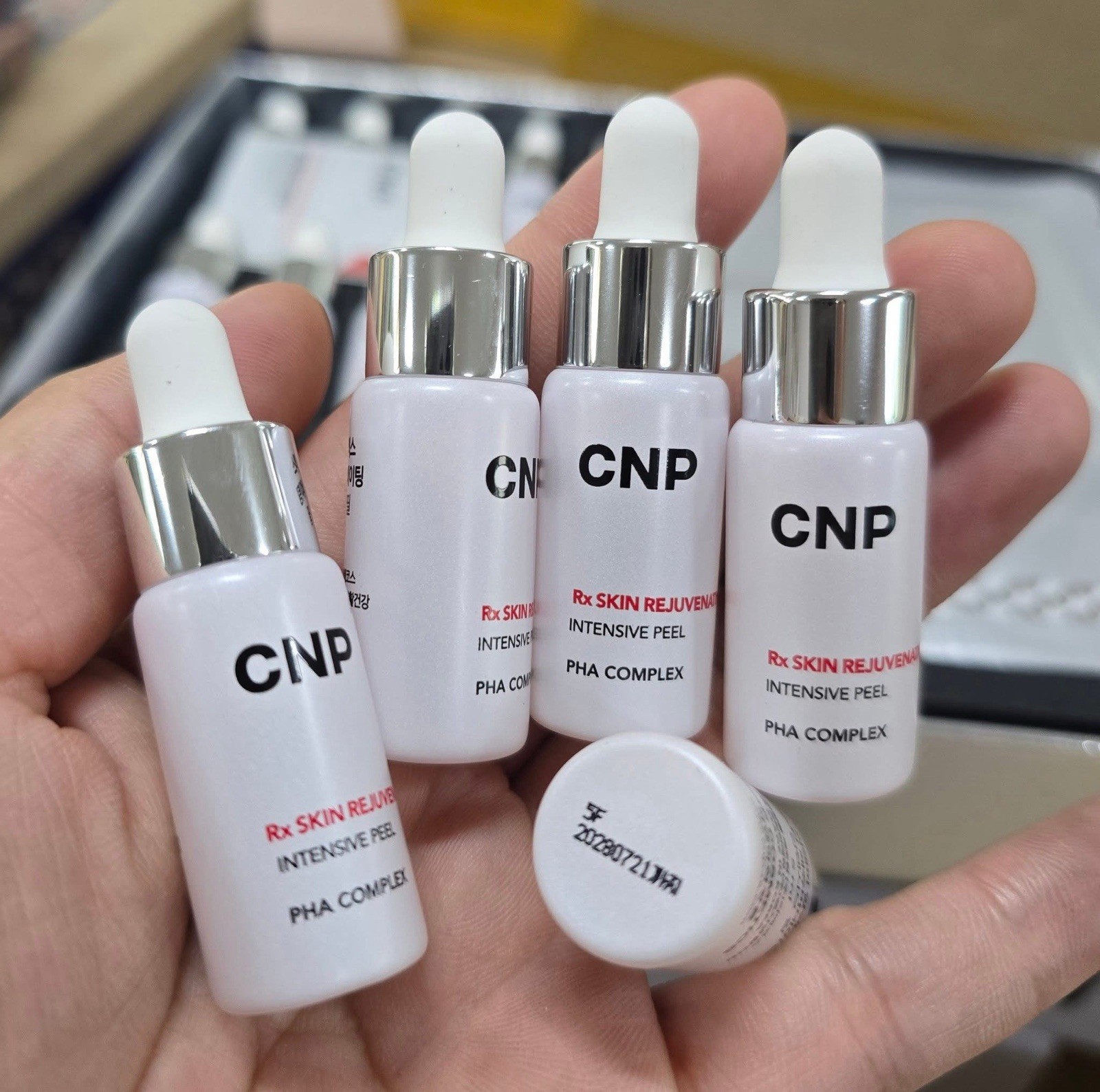 [CNP] Rx Skin Rejuvenating Intensive Peel 5ml x 5 pcs. New without box