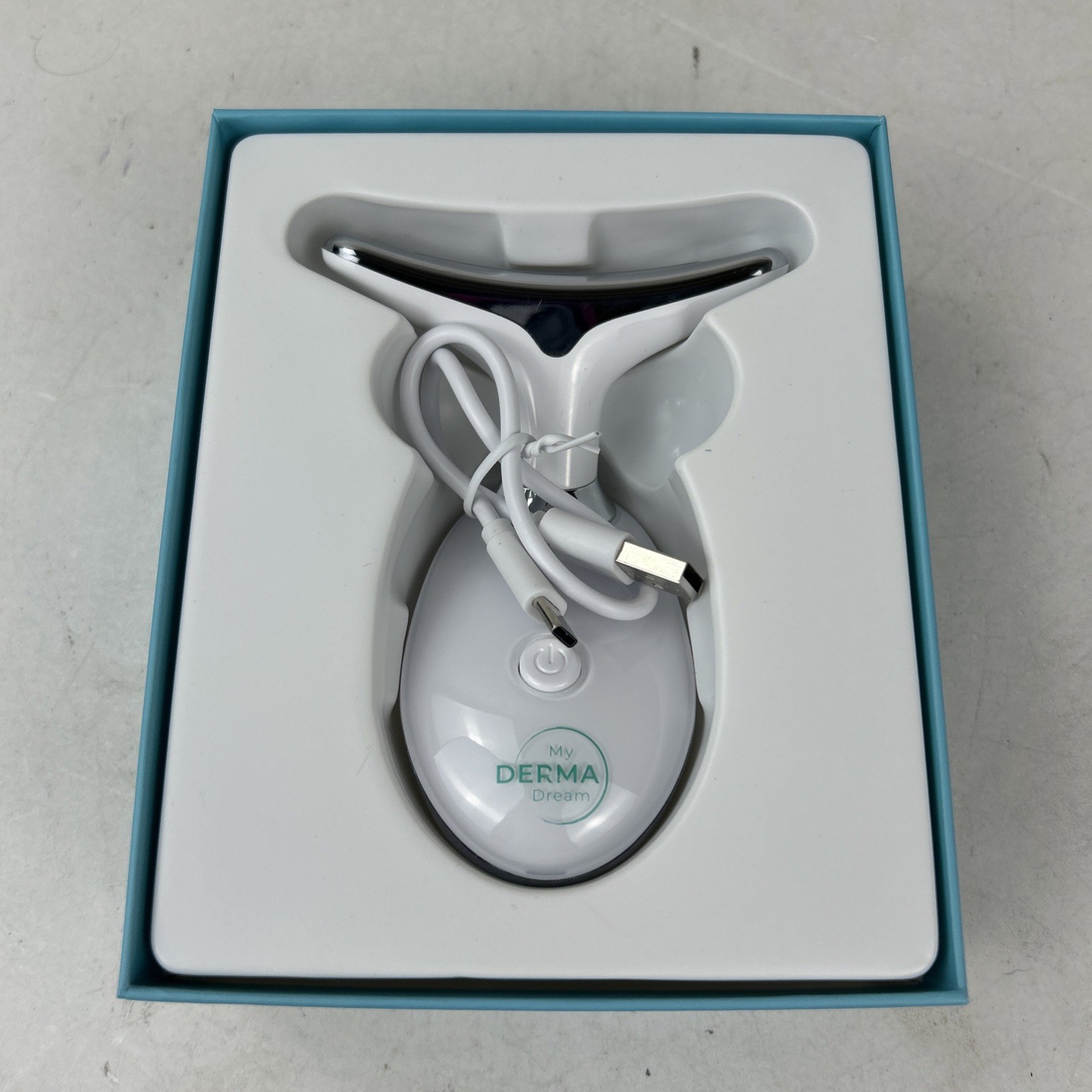 My Derma Dream MyoGlow LED Light Therapy Neck Face Sculpting Device In Box Open