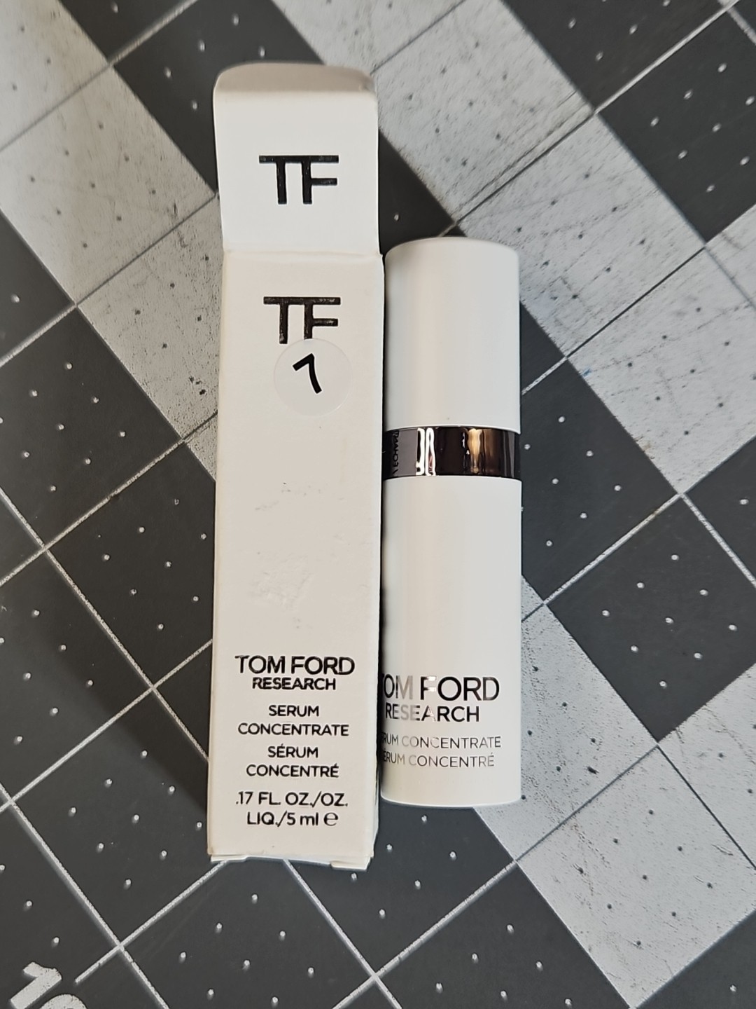 Tom Ford Research Serum Concentrate Mini Travel Size 0.17 oz / 5 ml