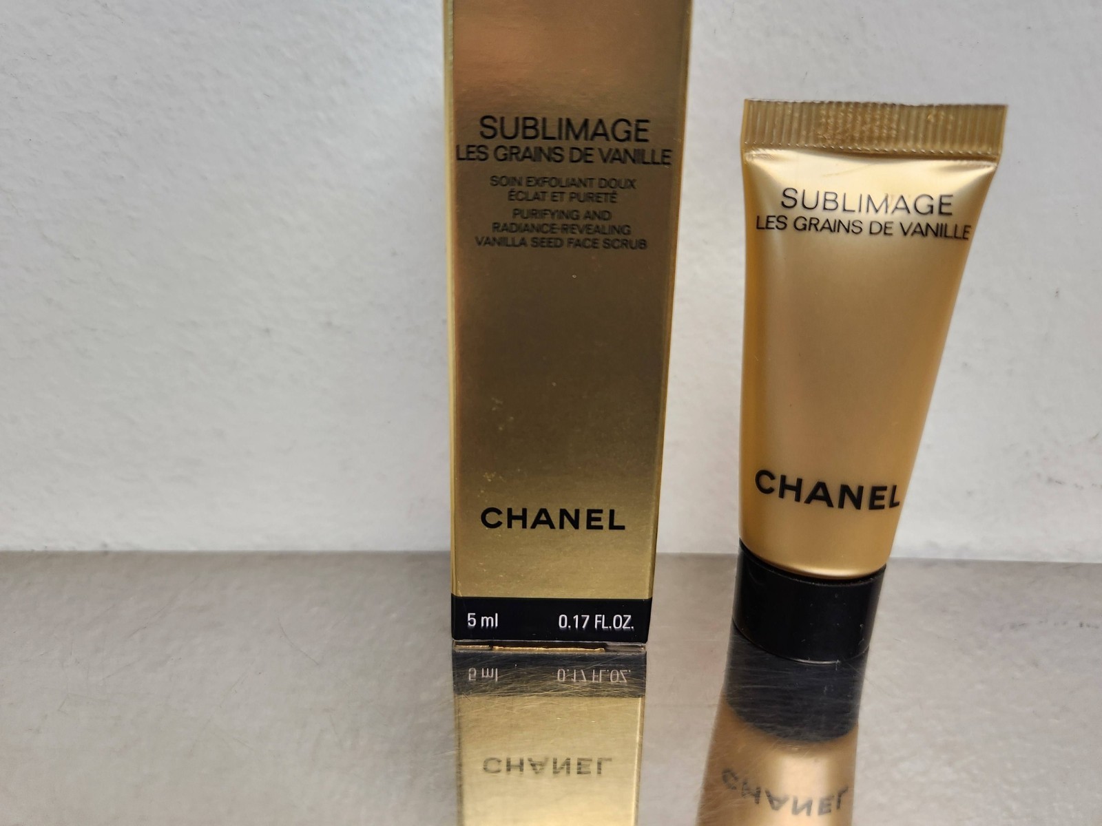 CHANEL SUBLIMAGE LES GRAINS DE VANILLE FACE SCRUB 5ml SAMPLE SIZE 24 PACK