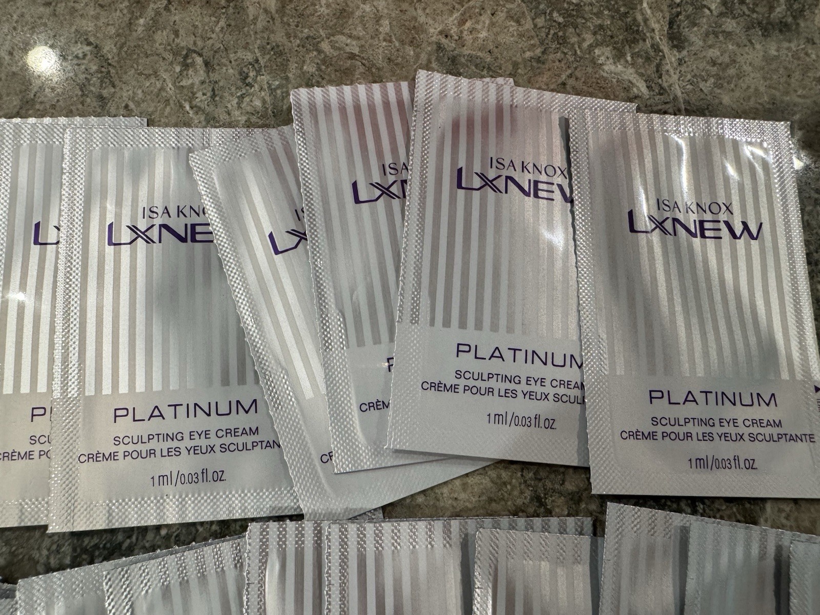 Avon ISA KNOX LXNEW PLATINUM SAMPLES NEW SEALED 47 Count Exp 2024