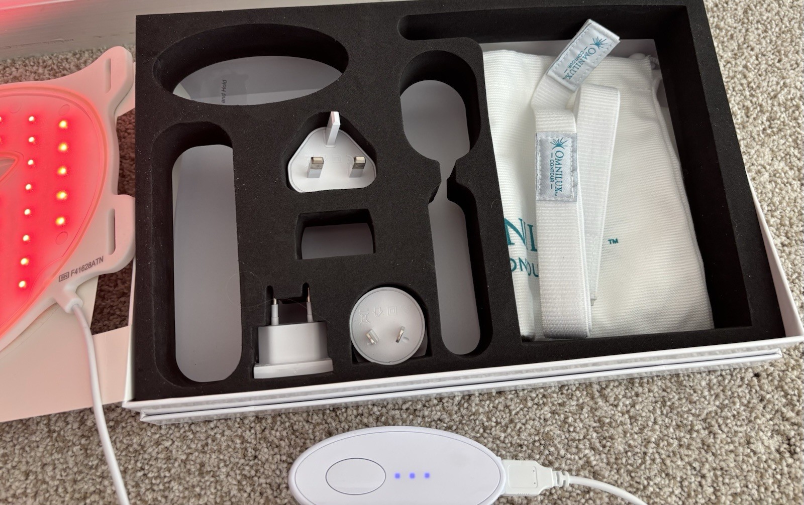 Omnilux Contour Face Medical Grade Anti Aging LED Light Therapy Mask Device
