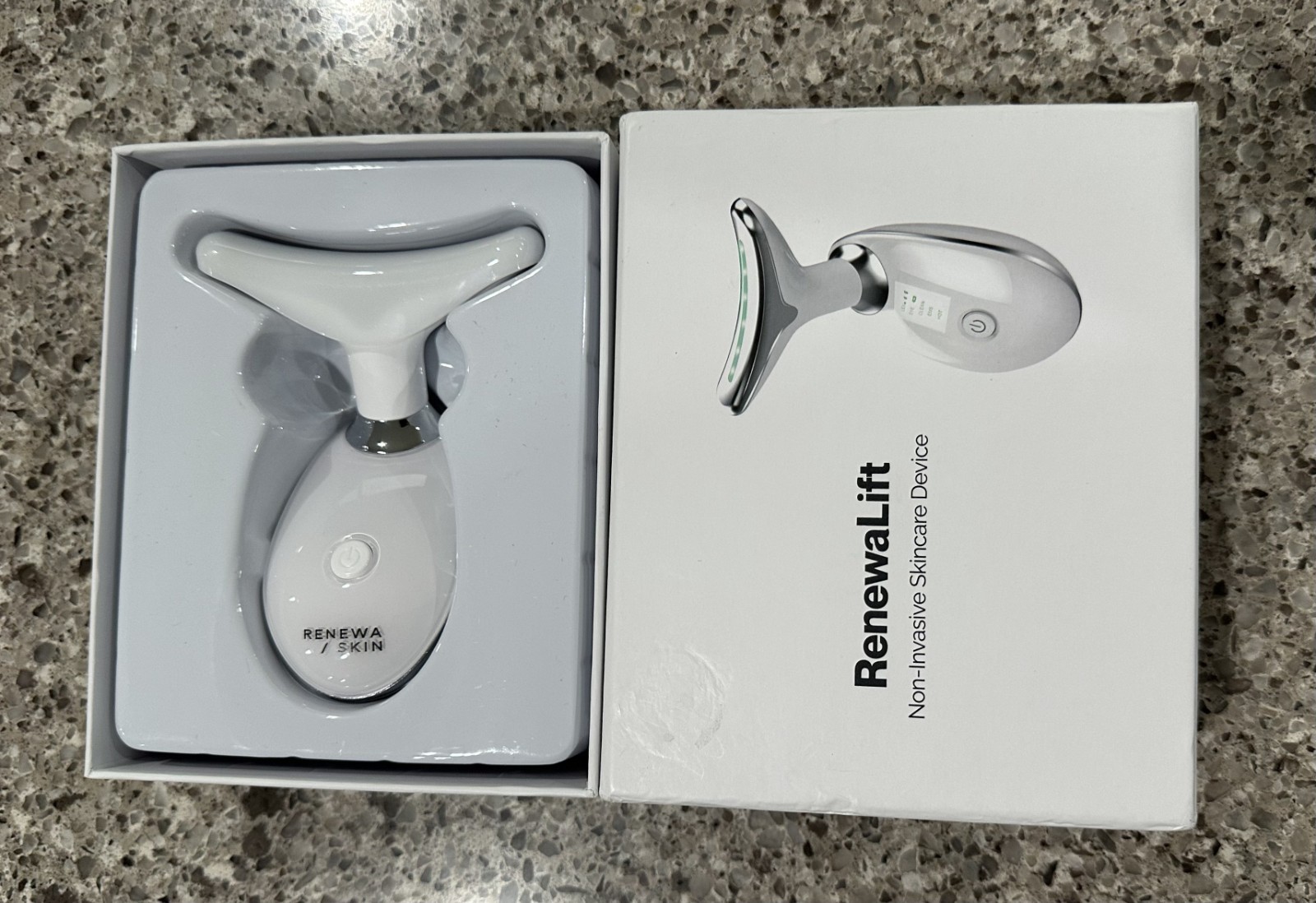 Renewa Lift Non-Invasive LED Skin Tightening Device Face Neck Brand New