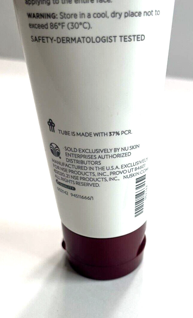 Nu Skin 180° Face Wash With 10% Pure Vitamin C 4.2 FL OZ / 125. ML