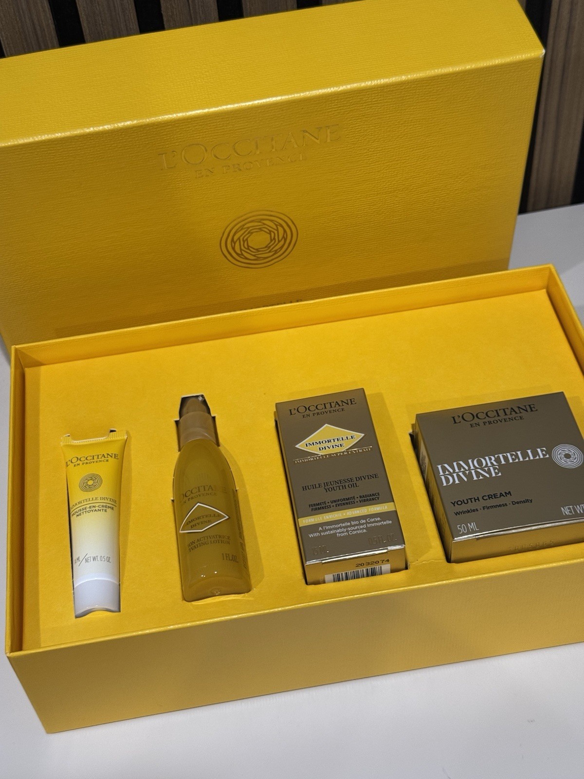 L’Occitane Immortelle Divine Gift Set NWT Cream, oil, lotion and cleanser