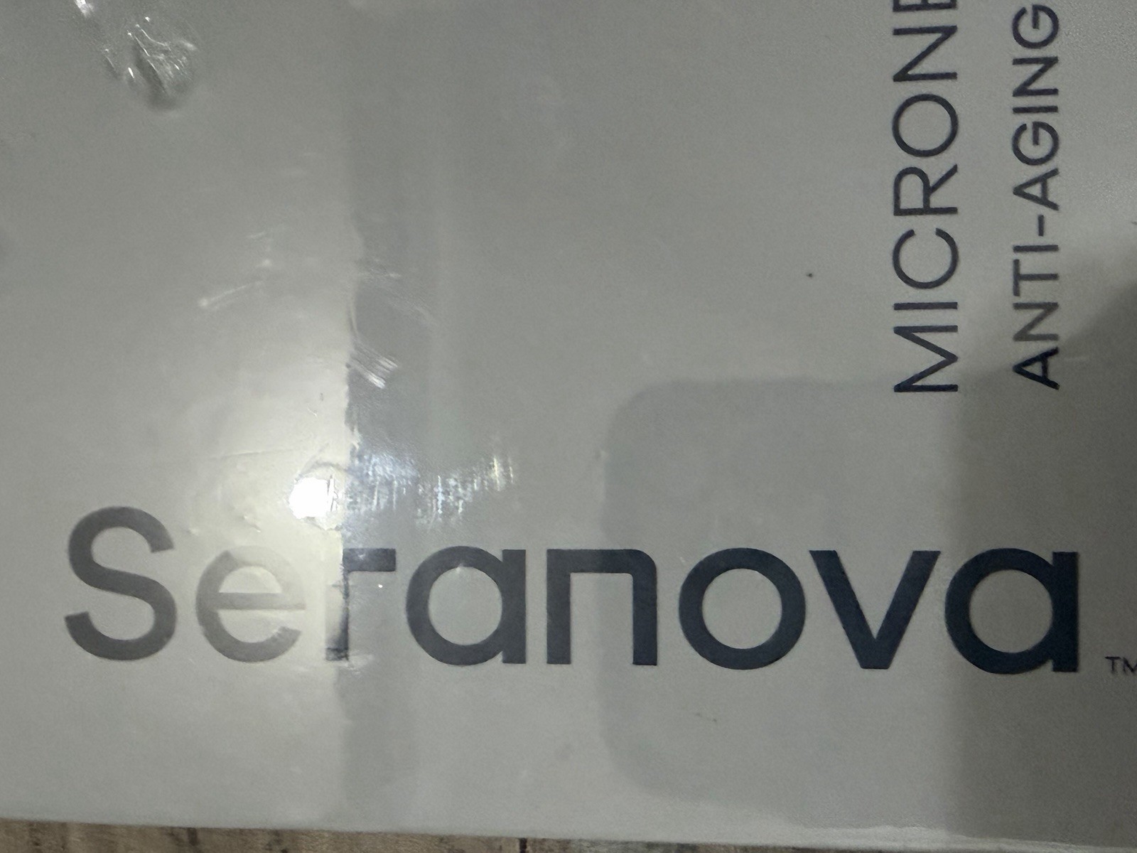 Seranova Microneedling Infusion Kit 24k Gold Device + Peptide Serum 3 Mo