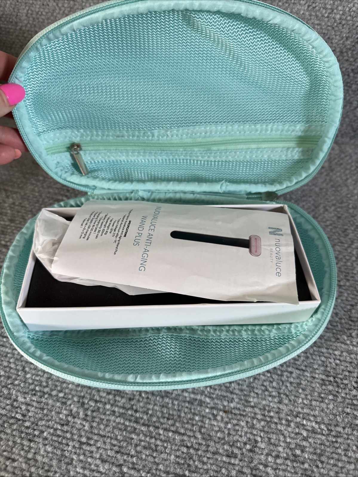 Nuovaluce Beauty Anti Aging Wand Plus & Case Red Light Therapy Rejuvenation