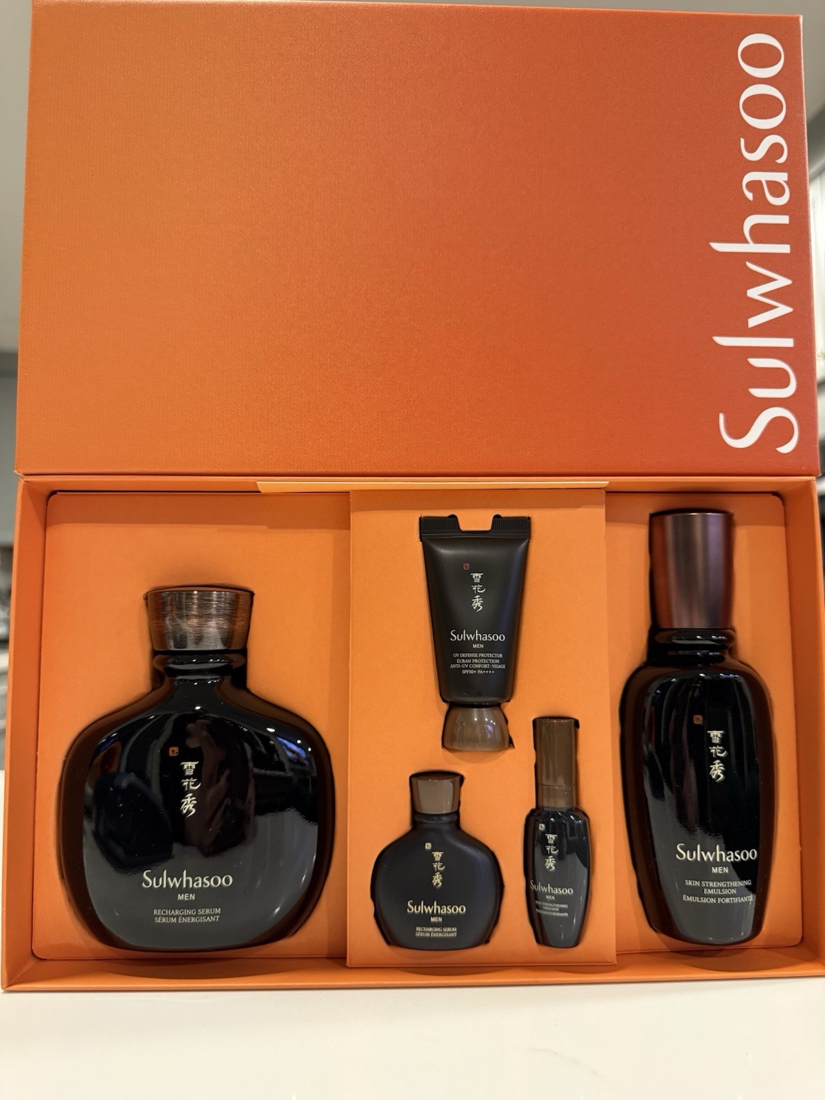 Sulwhasoo MEN Daily Routine Recharging Serum 140ml & Emulsion Special Set 5Pcs