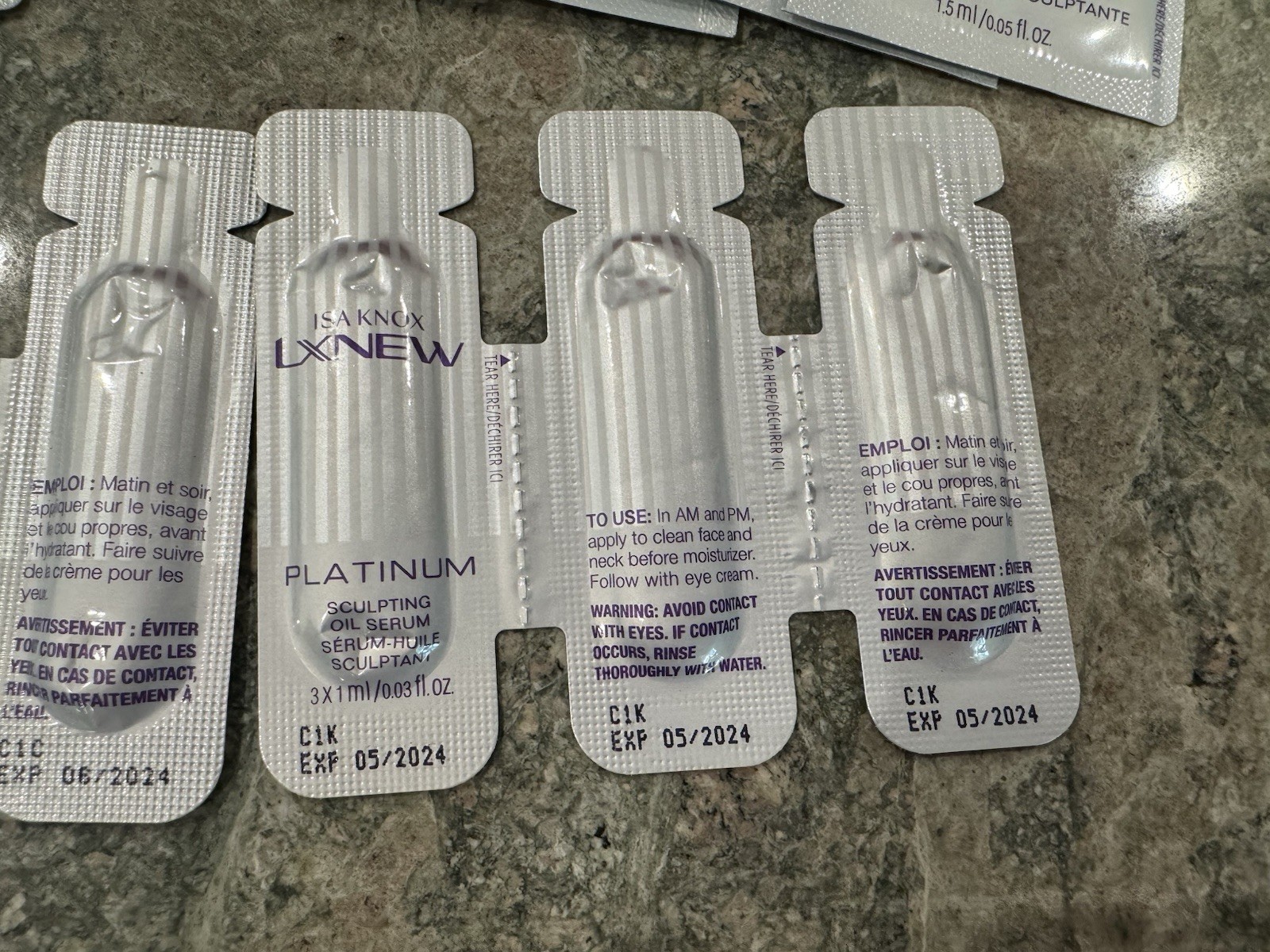 Avon ISA KNOX LXNEW PLATINUM SAMPLES NEW SEALED 47 Count Exp 2024