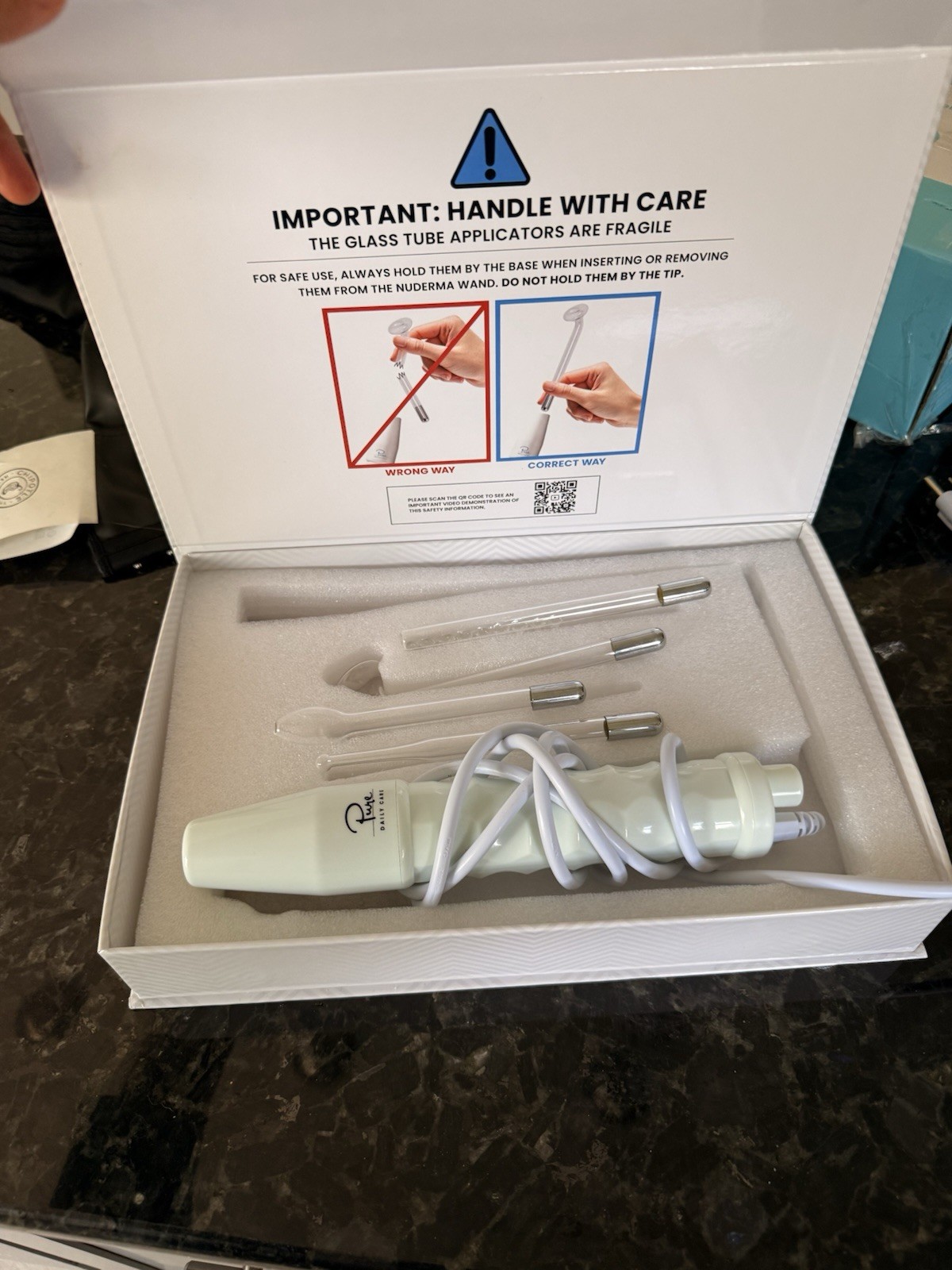 NuDerma Portable Handheld Skin Therapy Wand Machine w/Neon~Anti-Aging