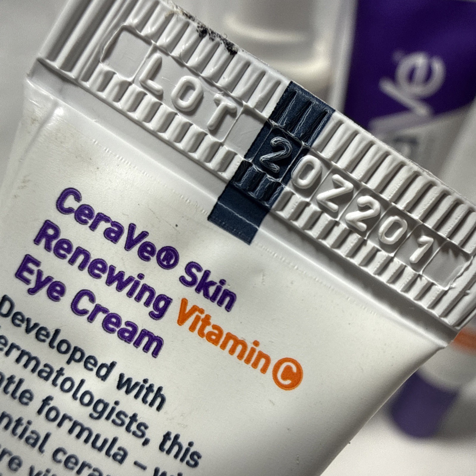 CERAVE SKIN RENEWING DAY CREAM , SKIN NIGHTLY X 2 , SERUM X 2 , EYE CREAM