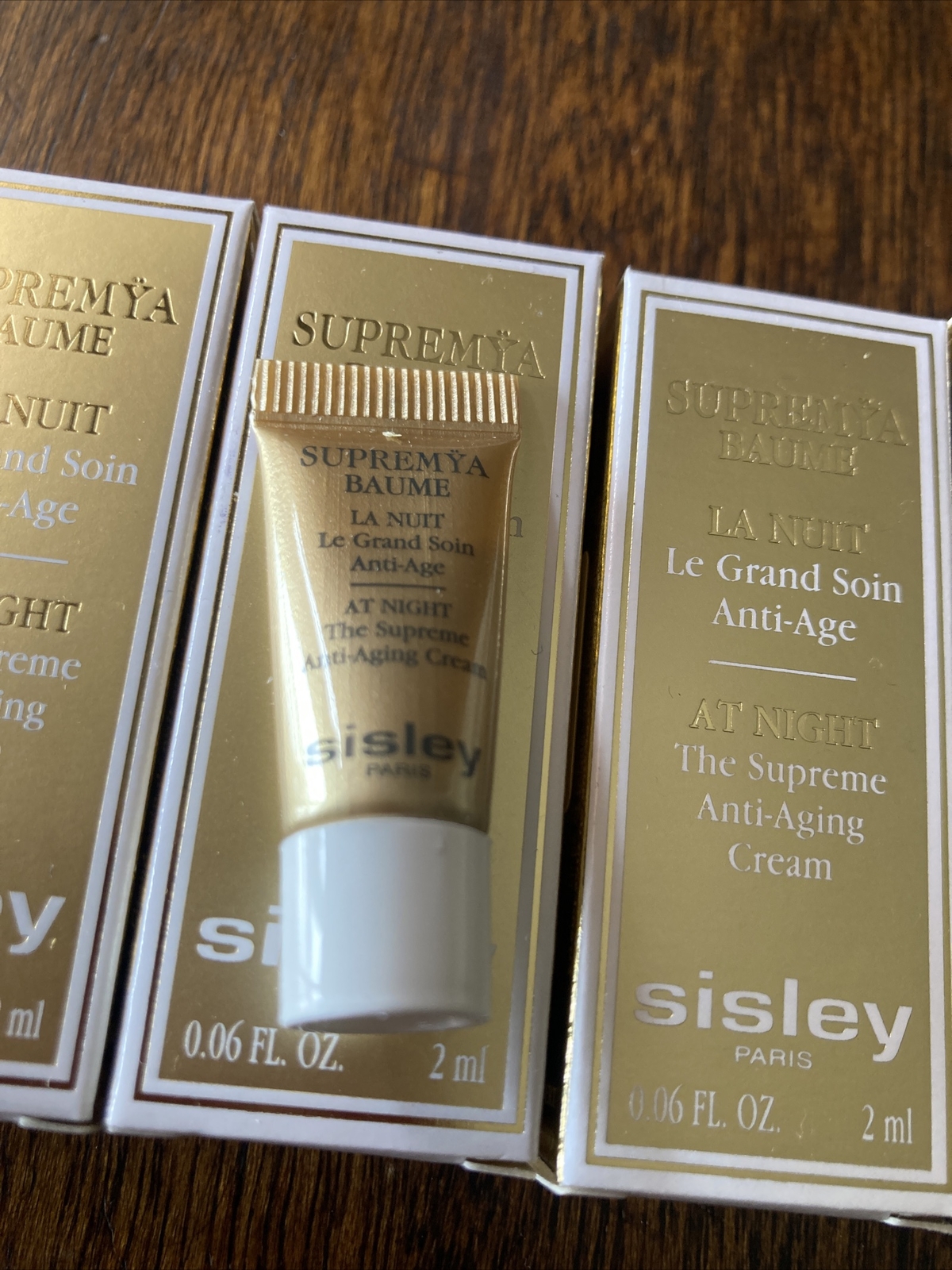 5 Sisley Supremya Baume At Night The Supreme Anti-Aging Cream 2ml= 10 Ml
