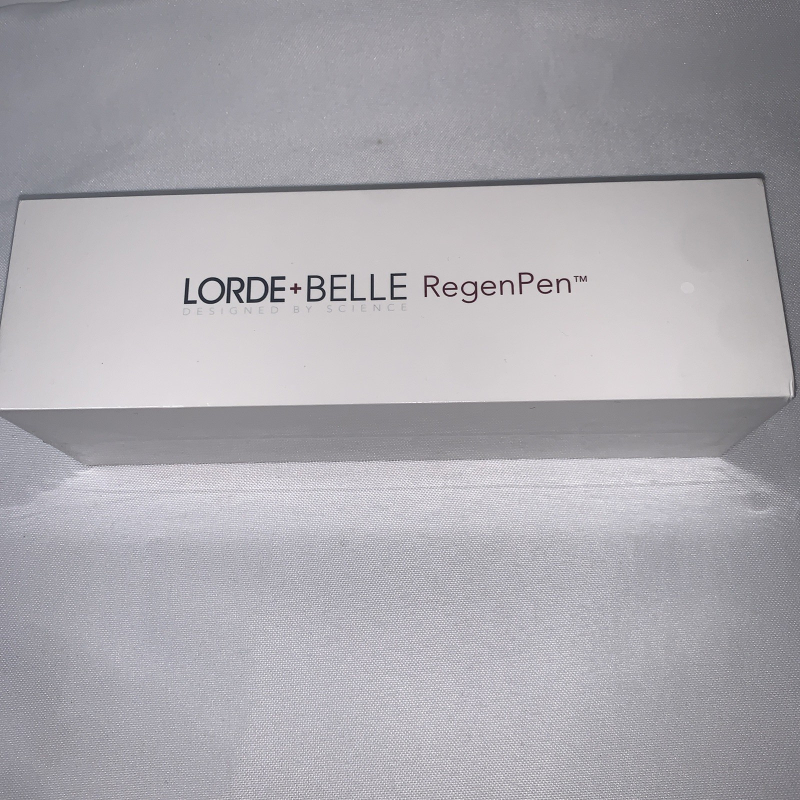 Lorde + Belle Viral RegenPen 30 Days Cartridge Supply Include Skin Care Device