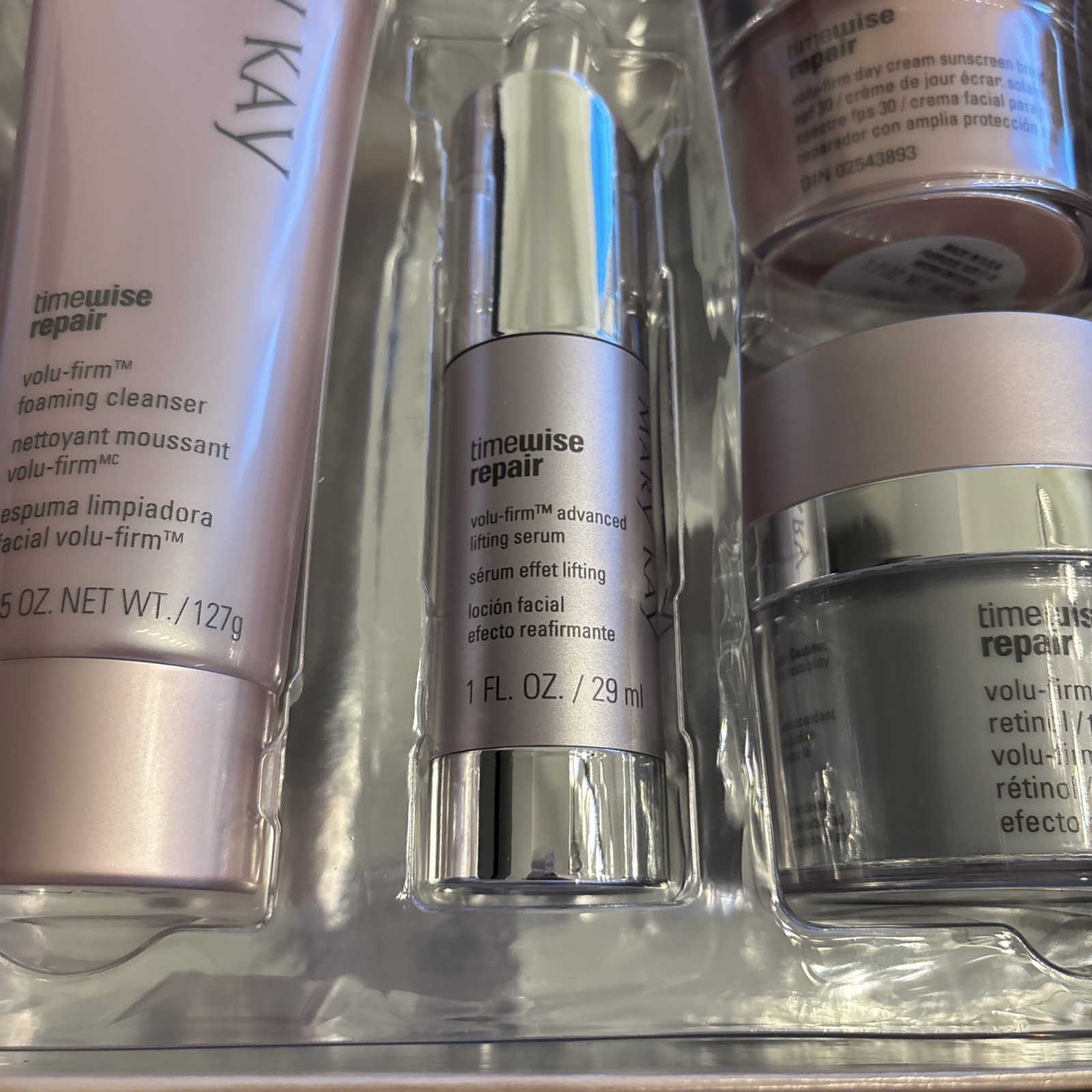 Mary Kay TimeWise Repair Volu-Firm Set New Expires 10/27 – 5 Piece Set