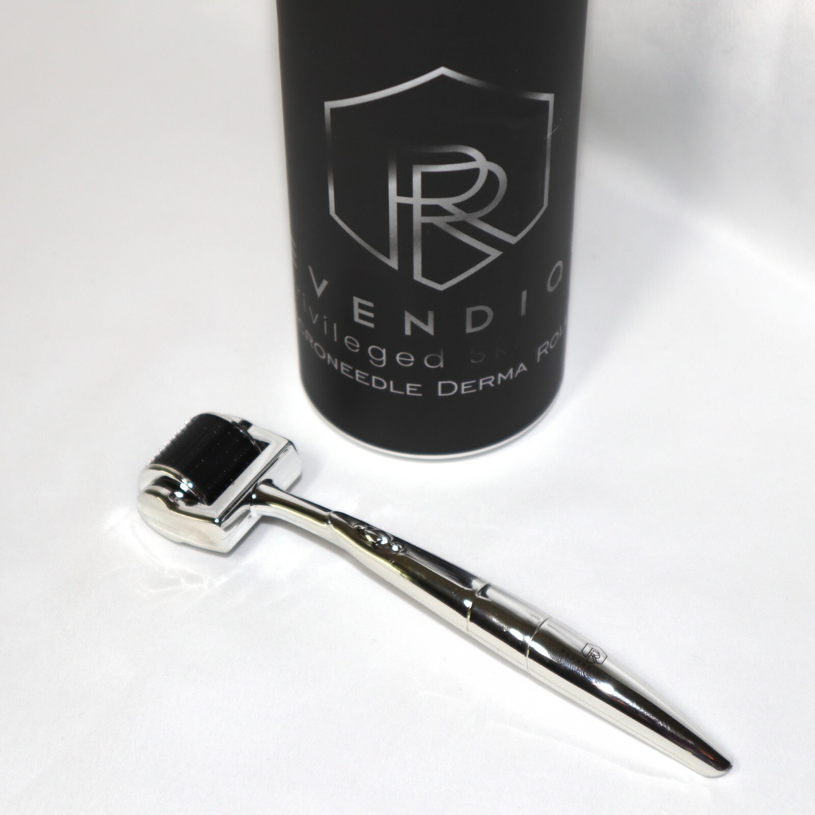Revendique RevRoule Microneedle Derma Roller – size: 1.0mm – stainless steel