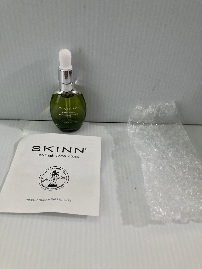 NEW SEALED Skinn Cosmetics Divine Elixir Ayurvedic Blend Facial Oil 0.5 Oz Mini