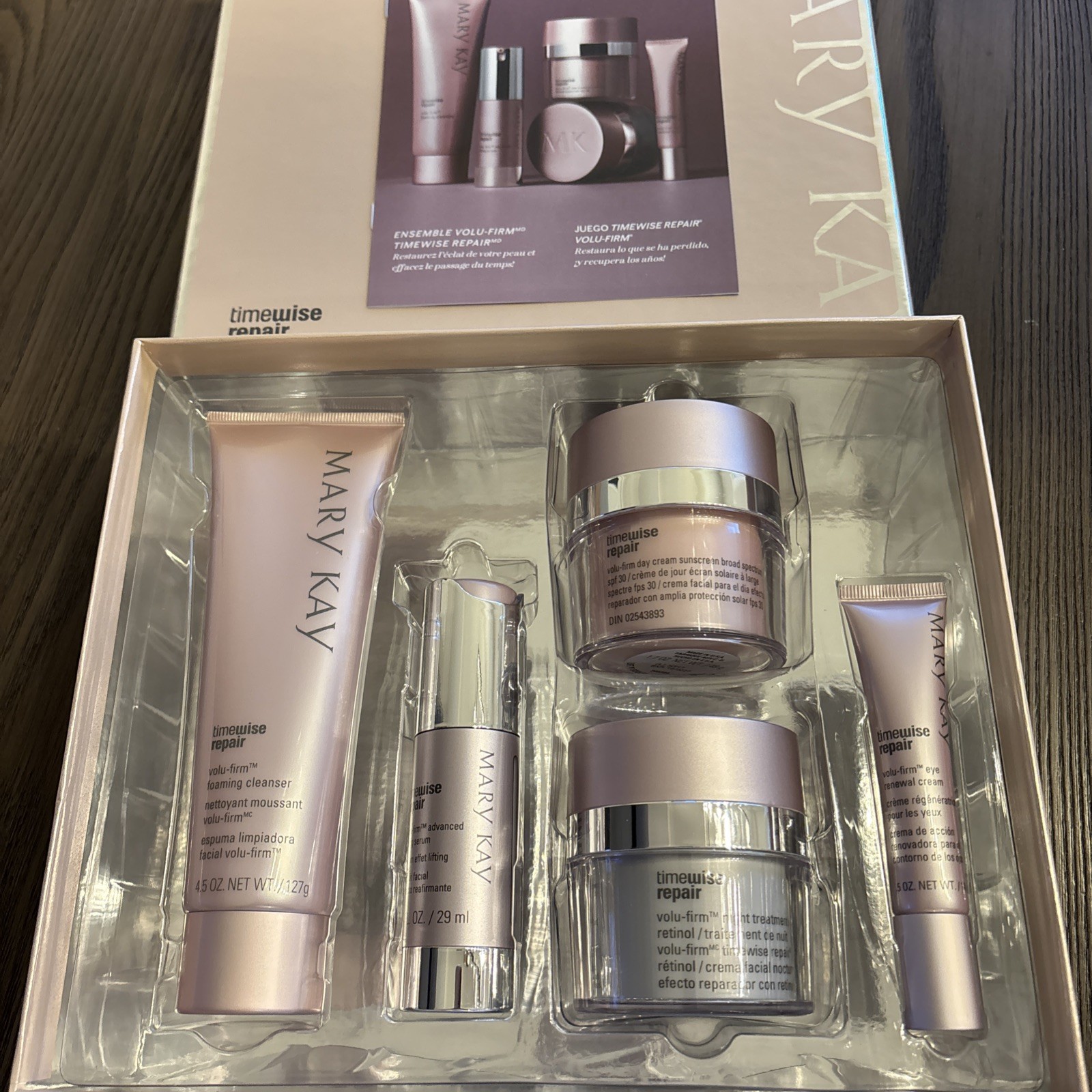 Mary Kay TimeWise Repair Volu-Firm Set New Expires 10/27 – 5 Piece Set