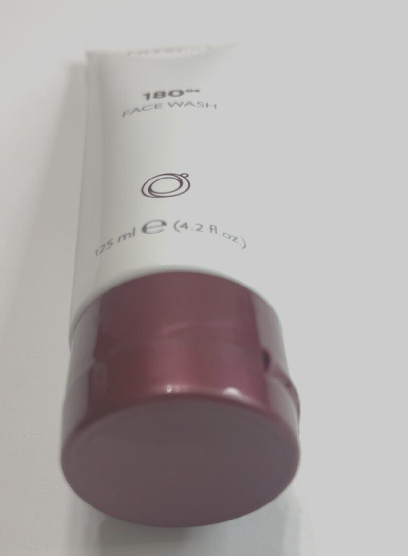 Nu Skin 180° Face Wash With 10% Pure Vitamin C 4.2 FL OZ / 125. ML