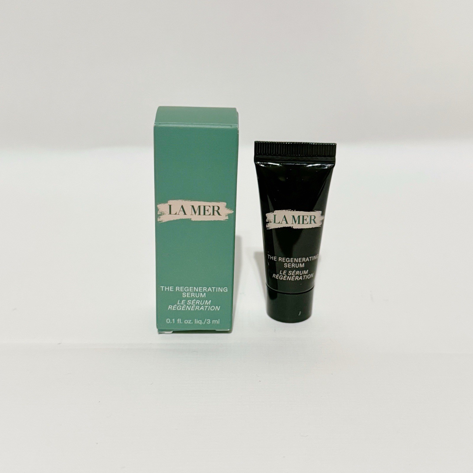 La Mer The Regenerating Serum 0.1 fl oz 3ml Anti-Aging Hydrating Skincare New