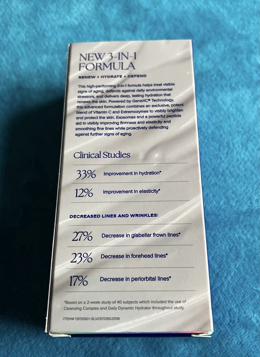 iS Clinical Daily Dynamic Hydrator (1.7 oz) Exp. 06/2028