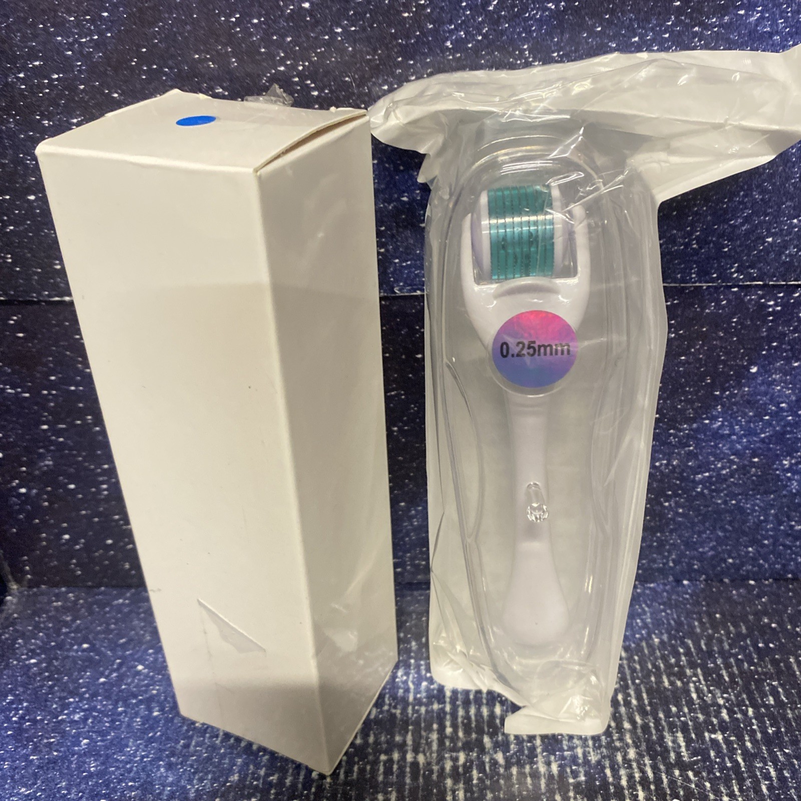 Derma Roller Microneedle Kit 0.25 mm Microneedle Roller with Case