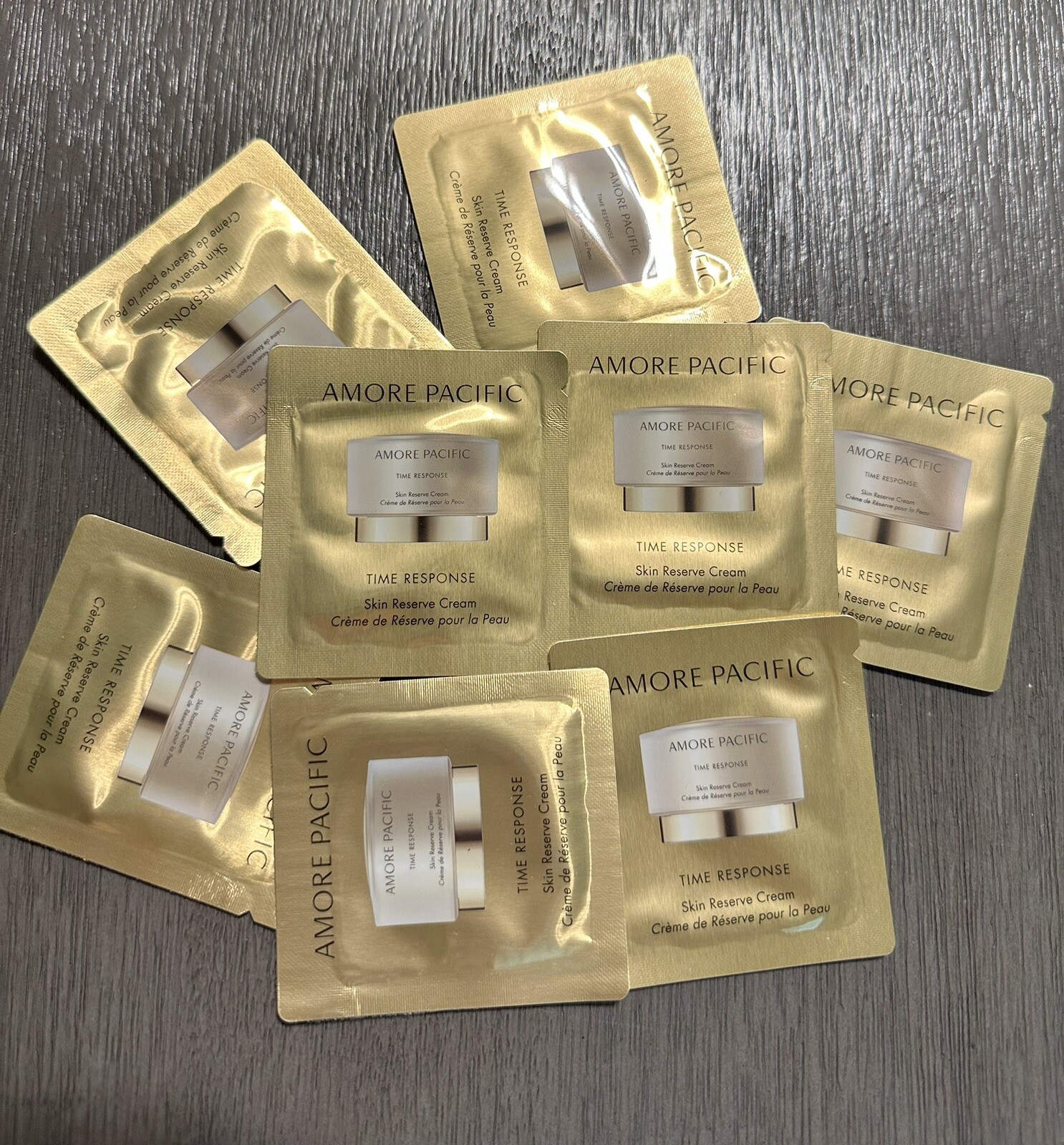 AMORE PACIFIC Time Response Skin Reserve Cream 1ml X 24 Pcs(24ml). Expired 2027