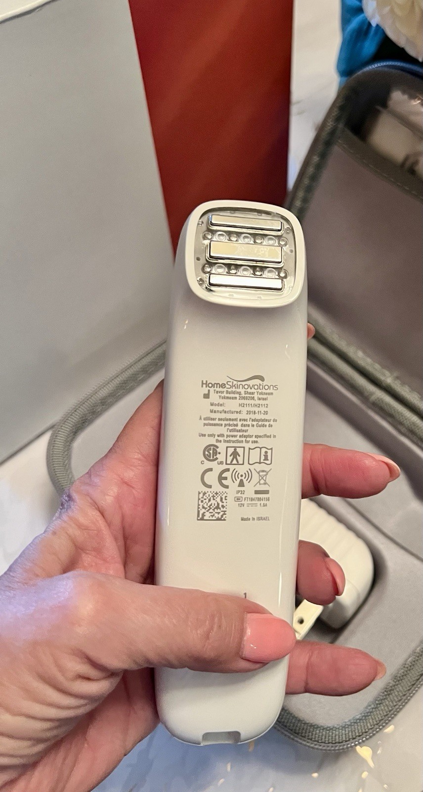 SILK’N TITAN SKIN TIGHTENING & LIFTING REVERSE AGING DEVICE
